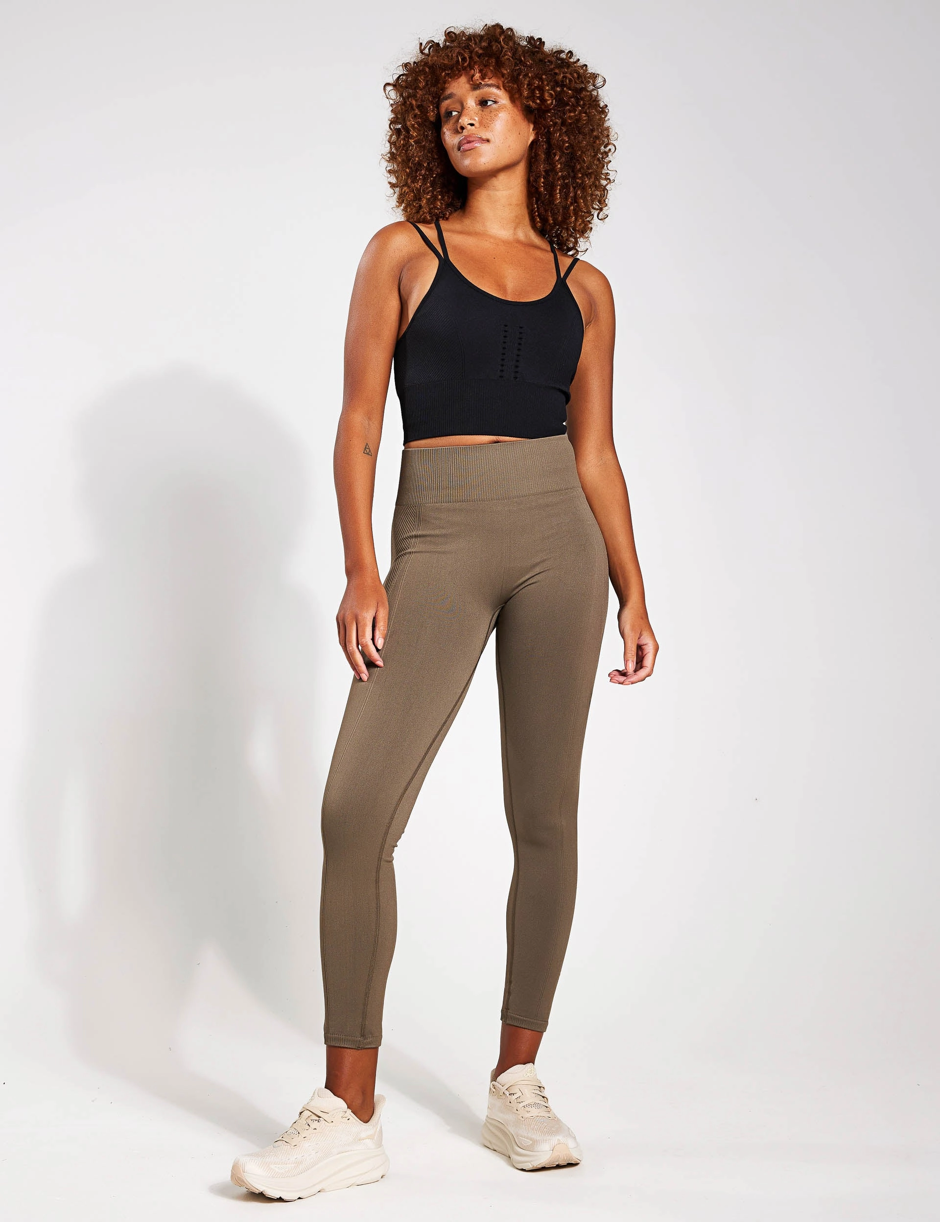 India Seamless Legging - Walnut Wrinkle Resistant Pro Athlete Zen Mode