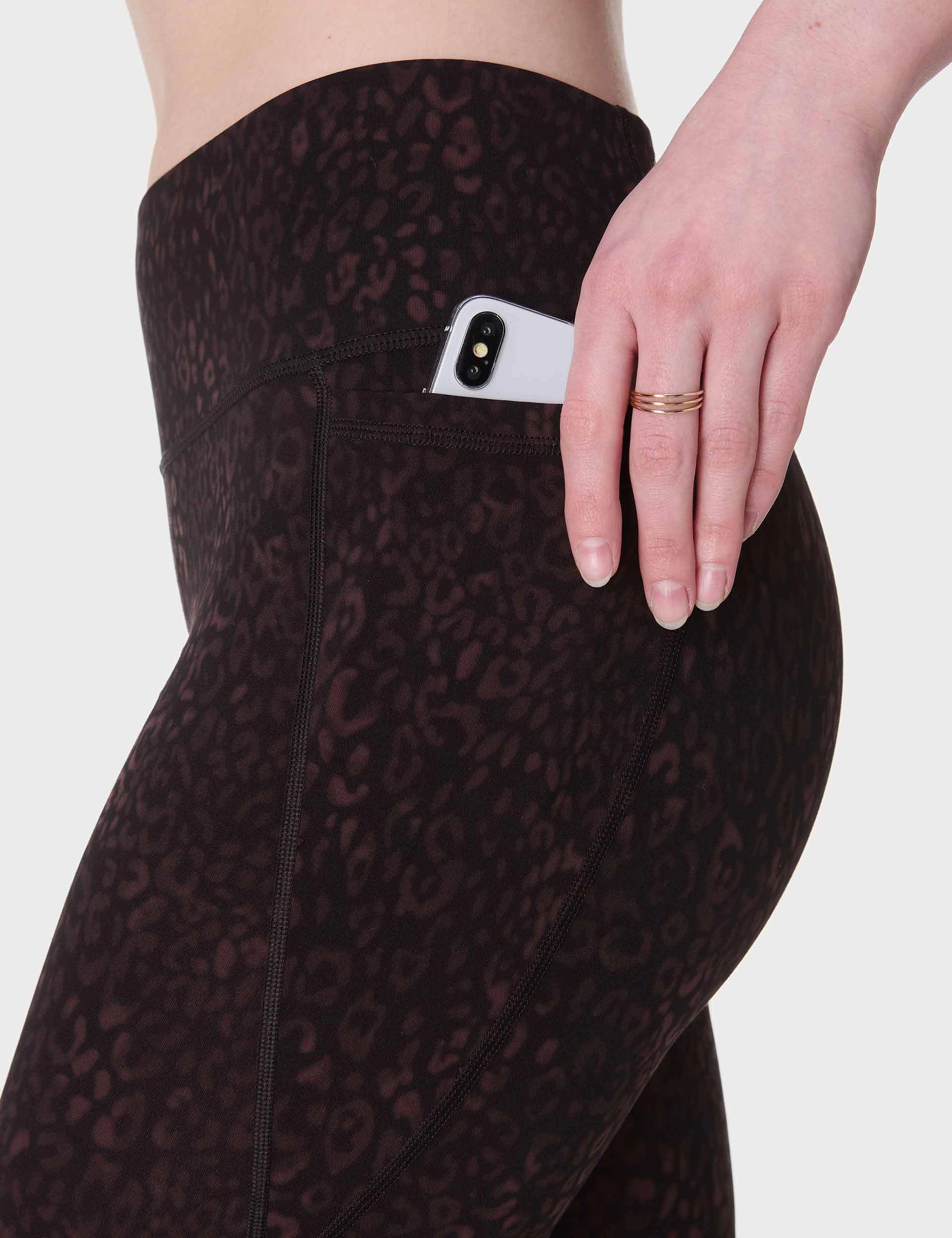 Sculpting Fit Ultimate Studio 7/8 Leggings - Brown Panther Print