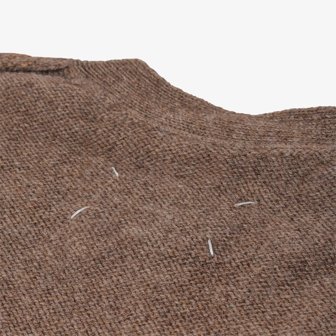 CUT-OUT ARGYLE CARDIGAN - WALNUT TearResistantMaterial