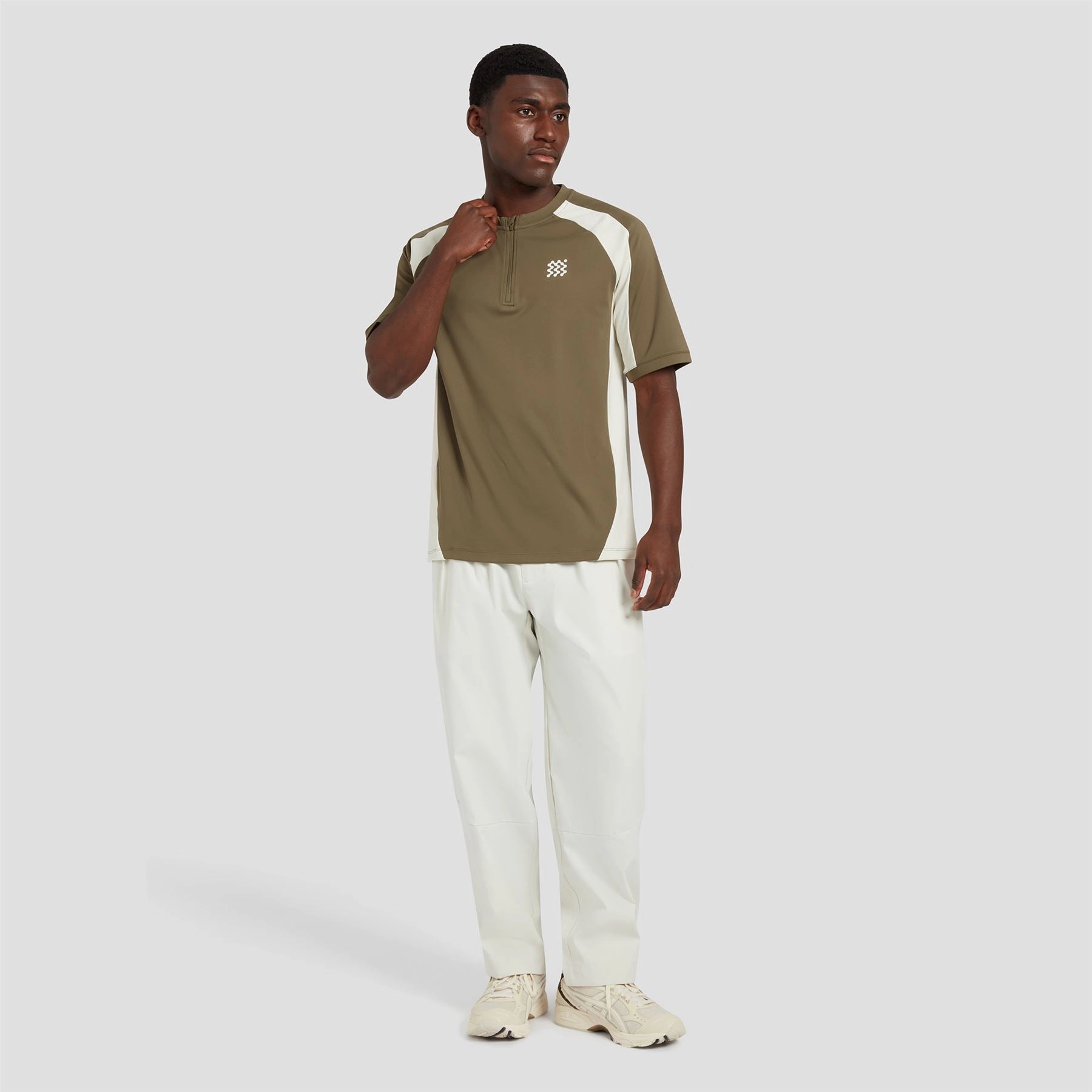 Simple Fit Hidden Zip Pockets Greenskeeper Chino Trousers Pebble