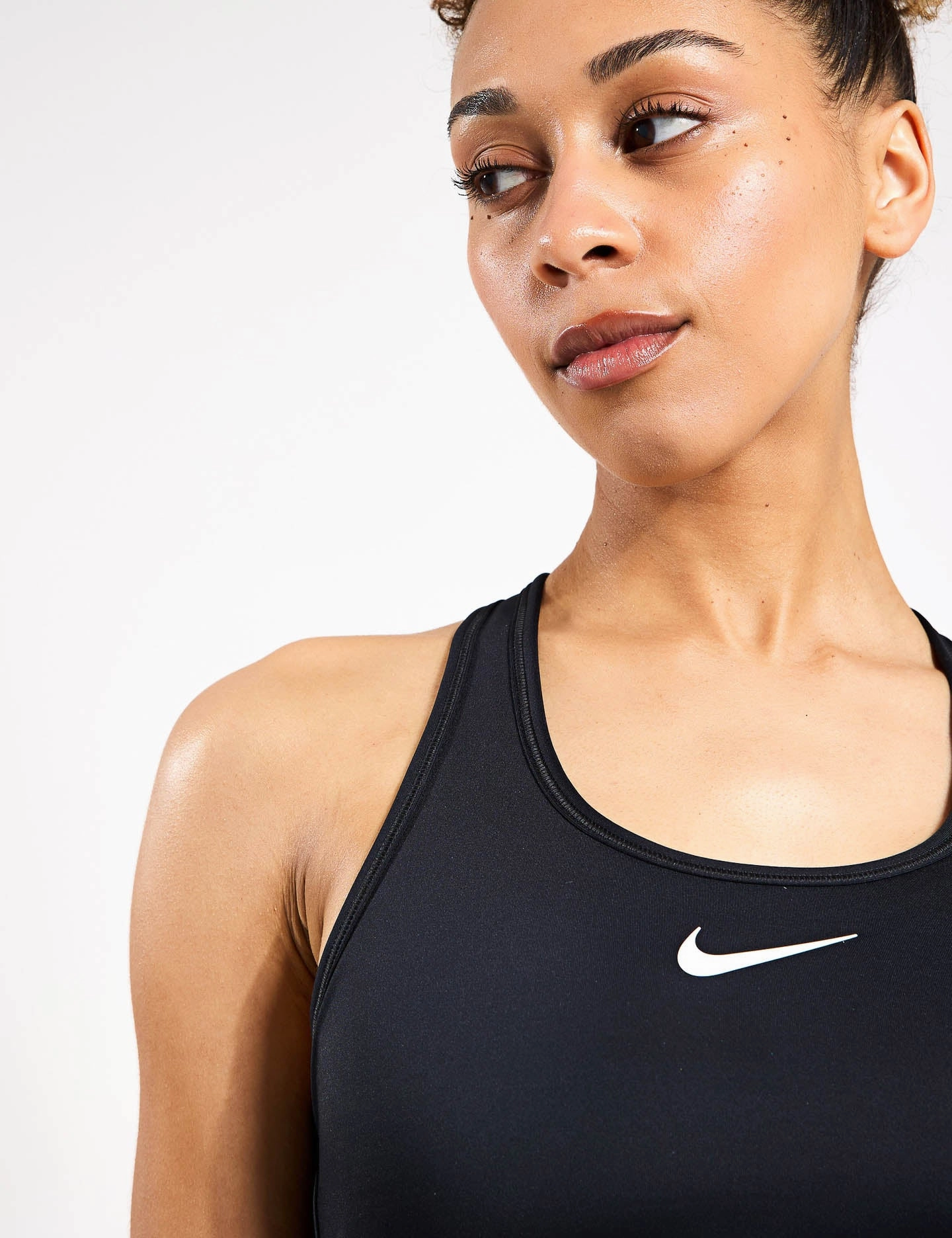 Swoosh Medium Support Bra - Black/White Spaghetti straps Supportive frame