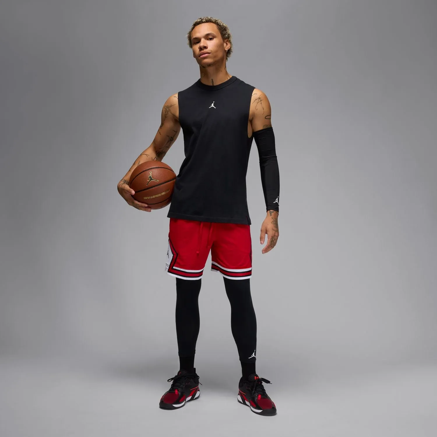 UniversalFit Smooth Yarn Diamond Short - Mens