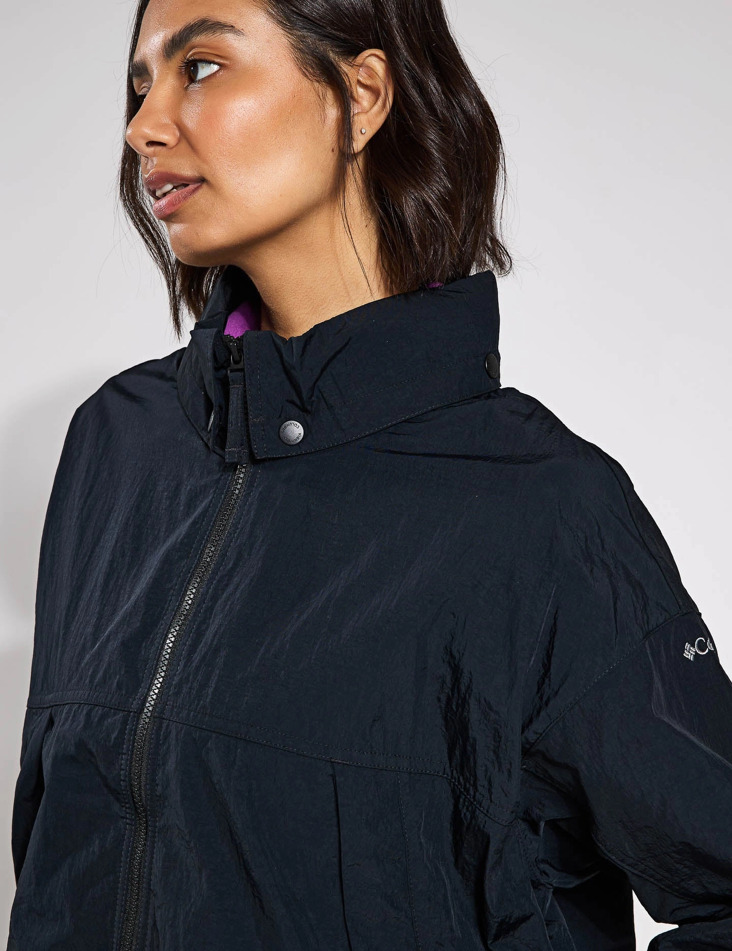 Paracutie II Hooded Windbreaker - Black RubberizedButtonClosures Foldable Collar