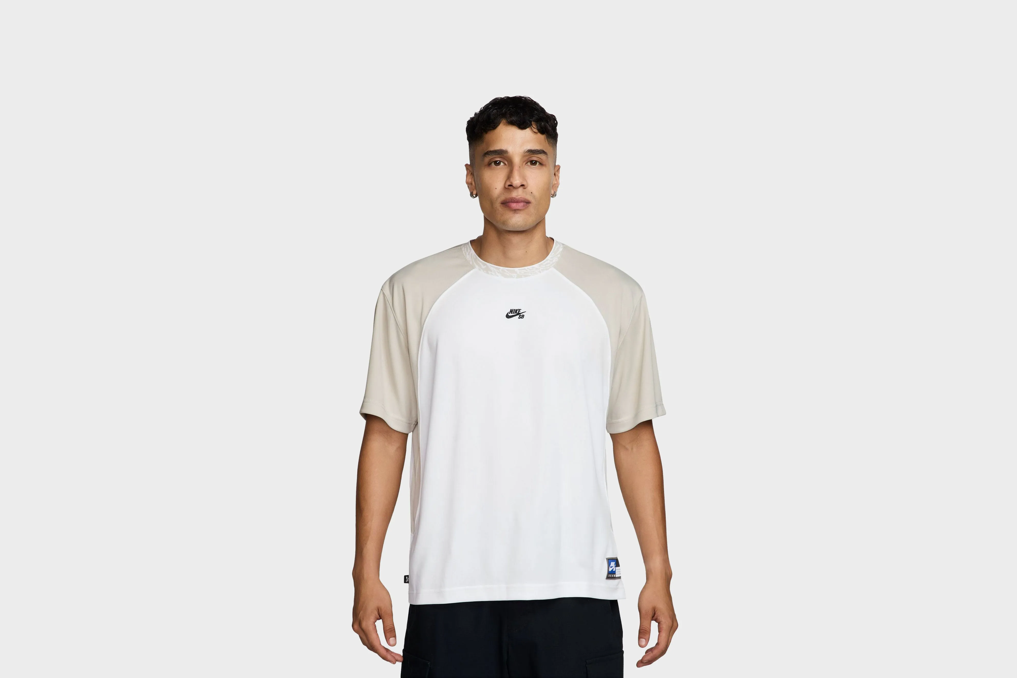 Nike SB Dri-FIT Knit Skate Jersey (Cream) MultiPurposePockets