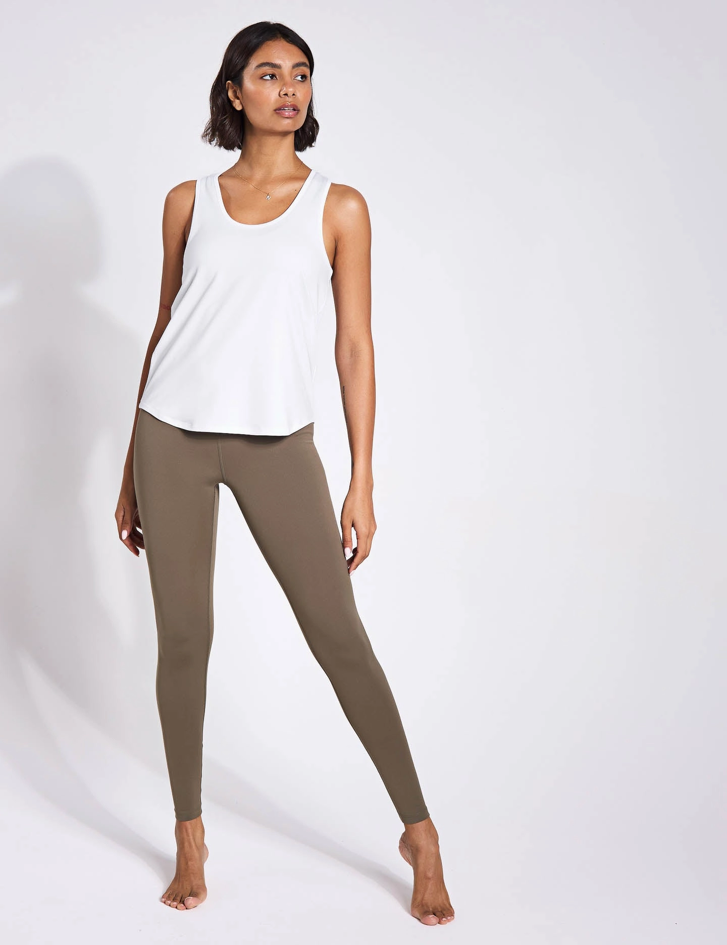 ReSet Relaxed Tank - White individual use
