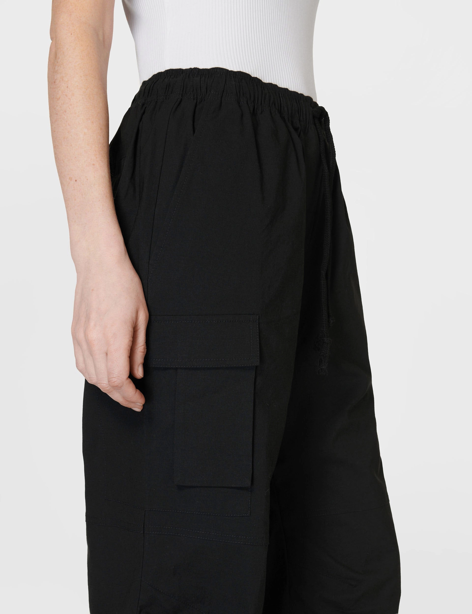 Quinn Cargo Pants - Black SweatProofLining