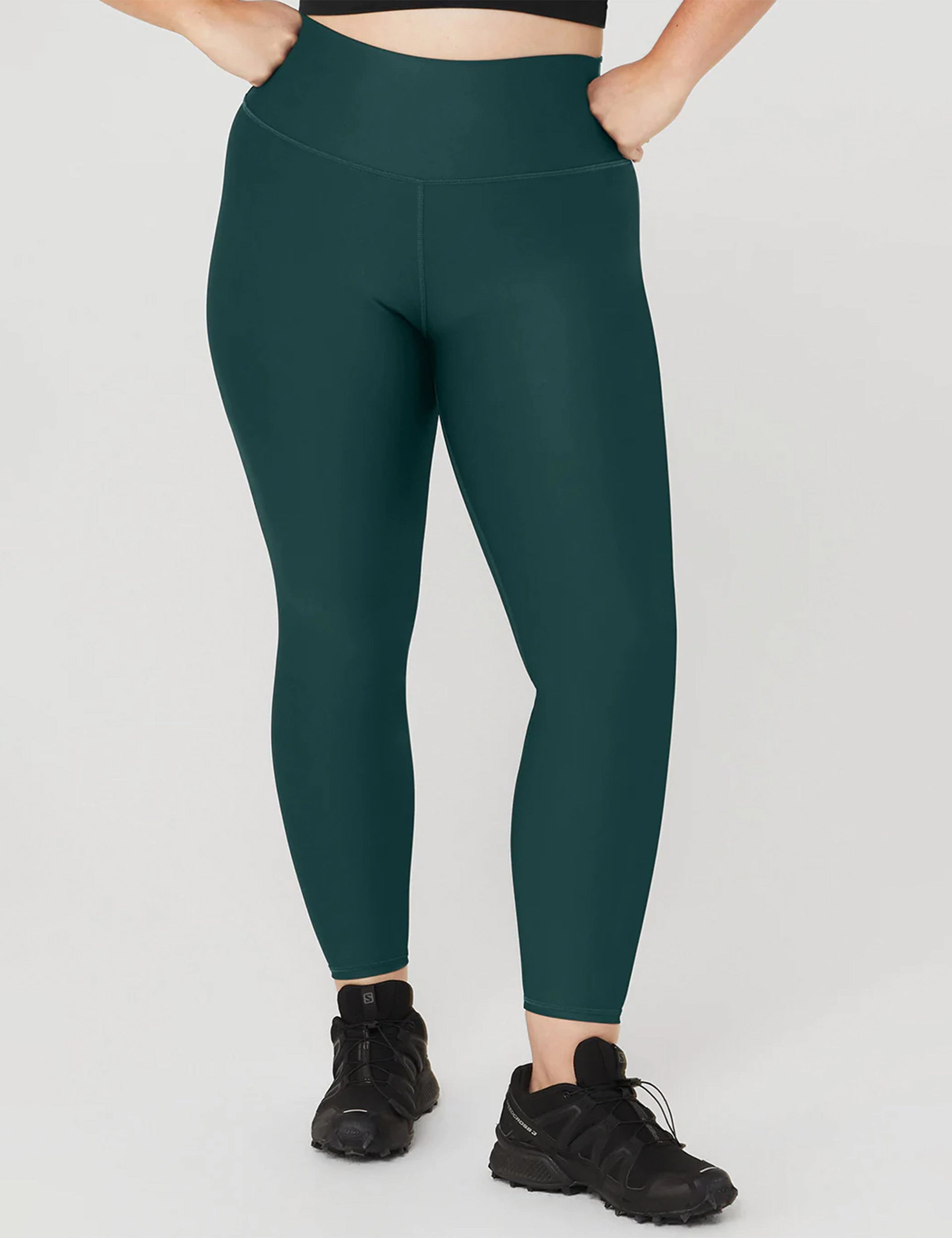 Clean Cut Mesh Panel Park Run 7/8 High Waisted Airlift Legging - Midnight Green