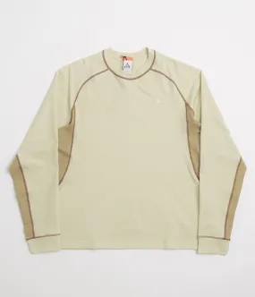Half sleeve home event Nike ACG Chinati Long Sleeve T-Shirt - Light Khaki / Parachute Beige / Summit White