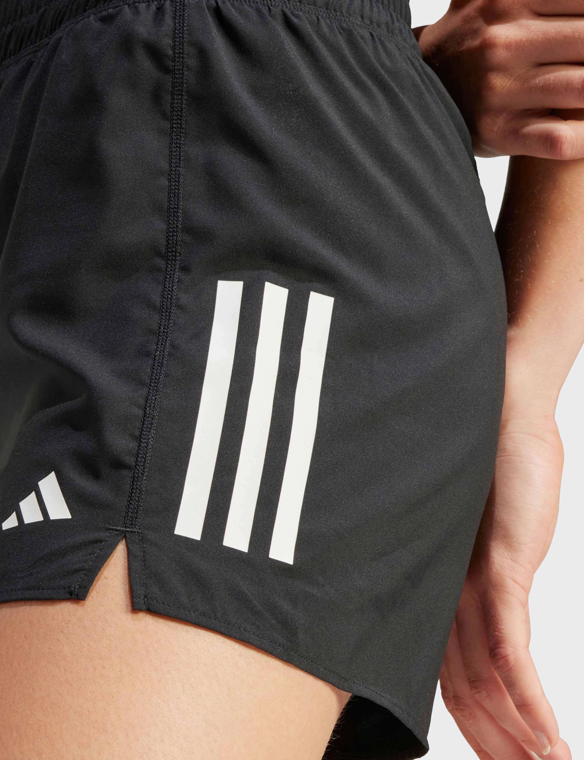 Stretchable Waistband Bacterial Growth Prevention Own the Run Shorts - Black
