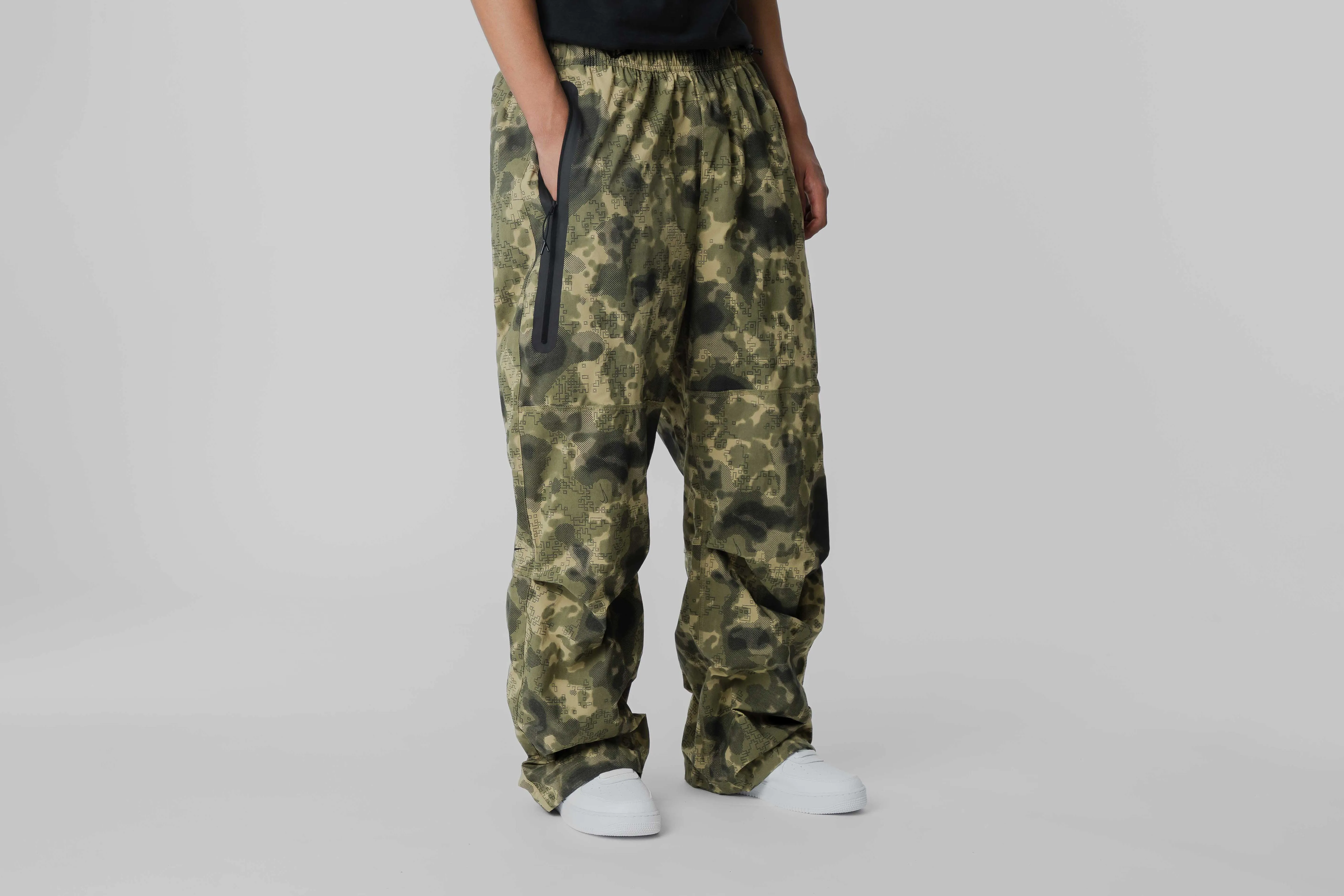 Nike Tech Woven Cargo Pants Boho chic Wool blend