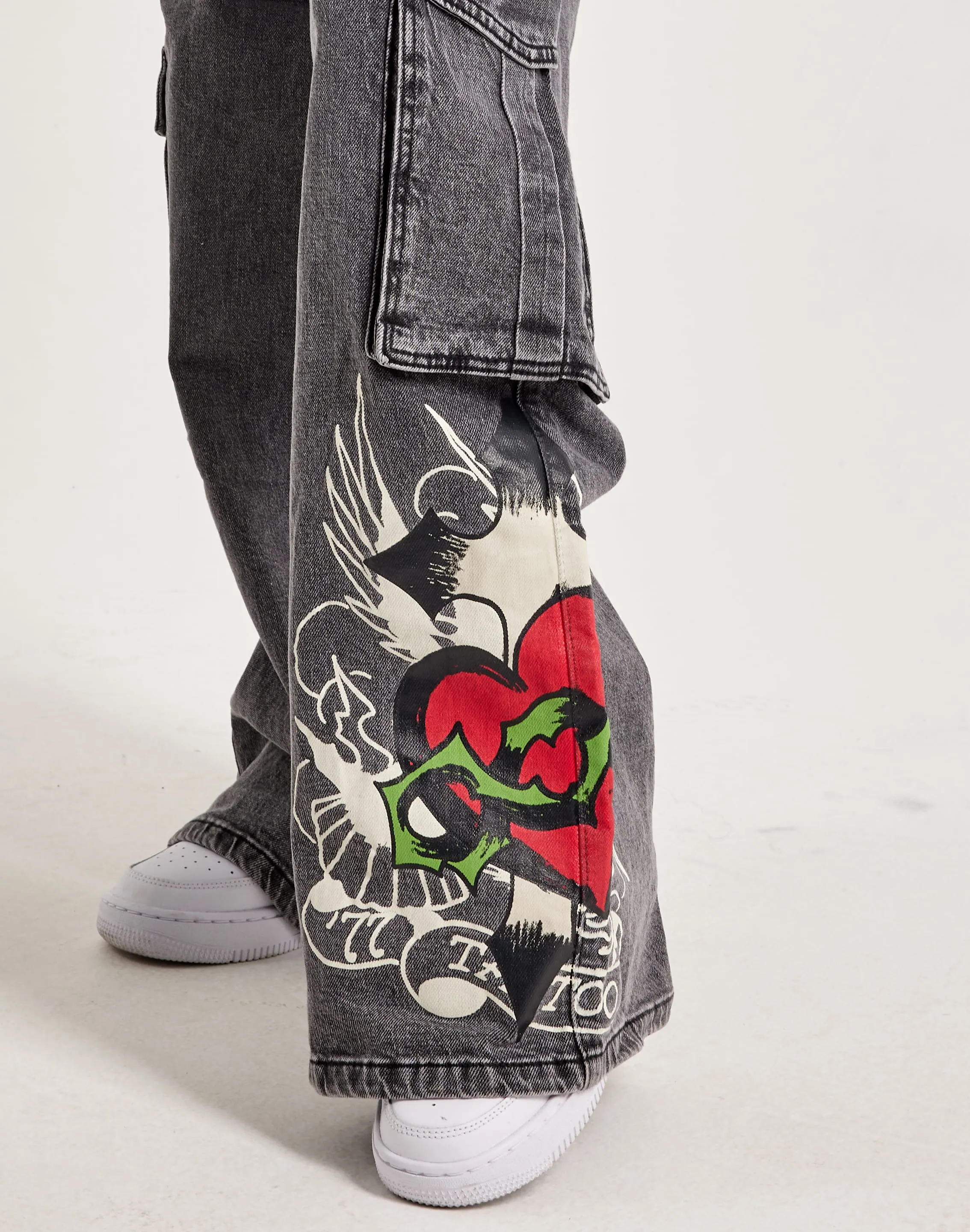 Ed Hardy Sacred Heart Cargo Jeans NonSlipGrip