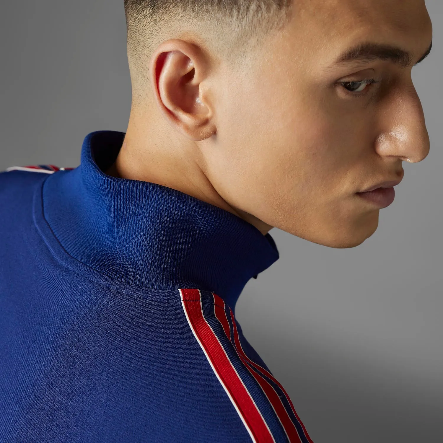 UV Protection Flexible Fabric Blend Arsenal Icon Track Jacket - Mens