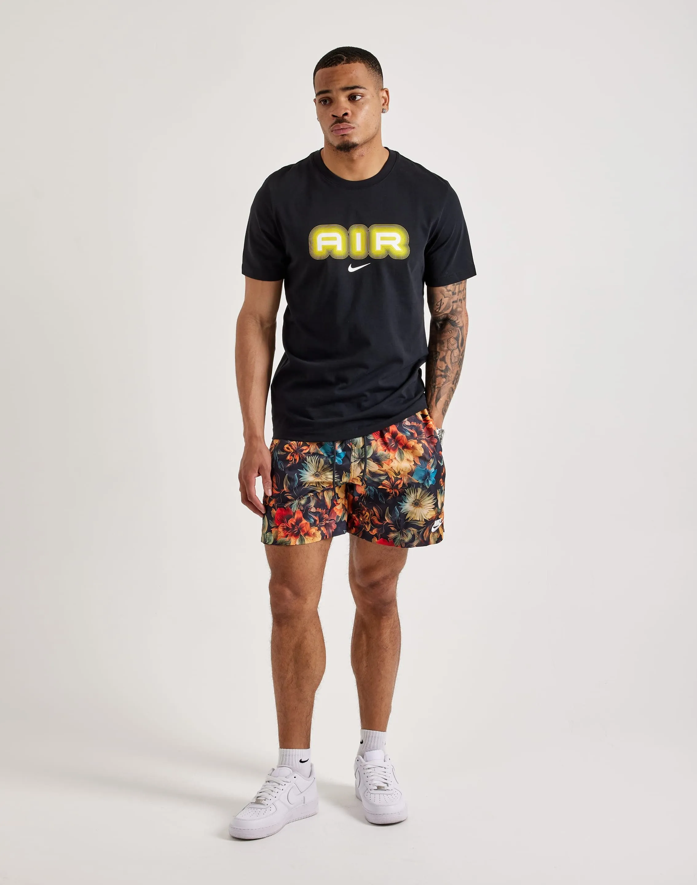 Nike Club Flow Shorts Beach Ease