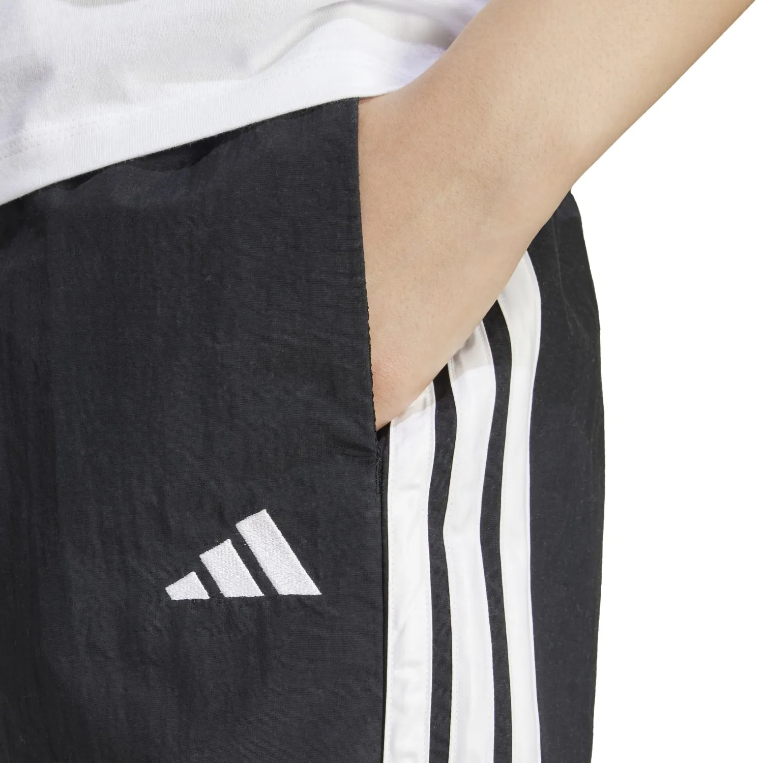 Essentials 3-Stripe Woven Short - Womens Cloud Core