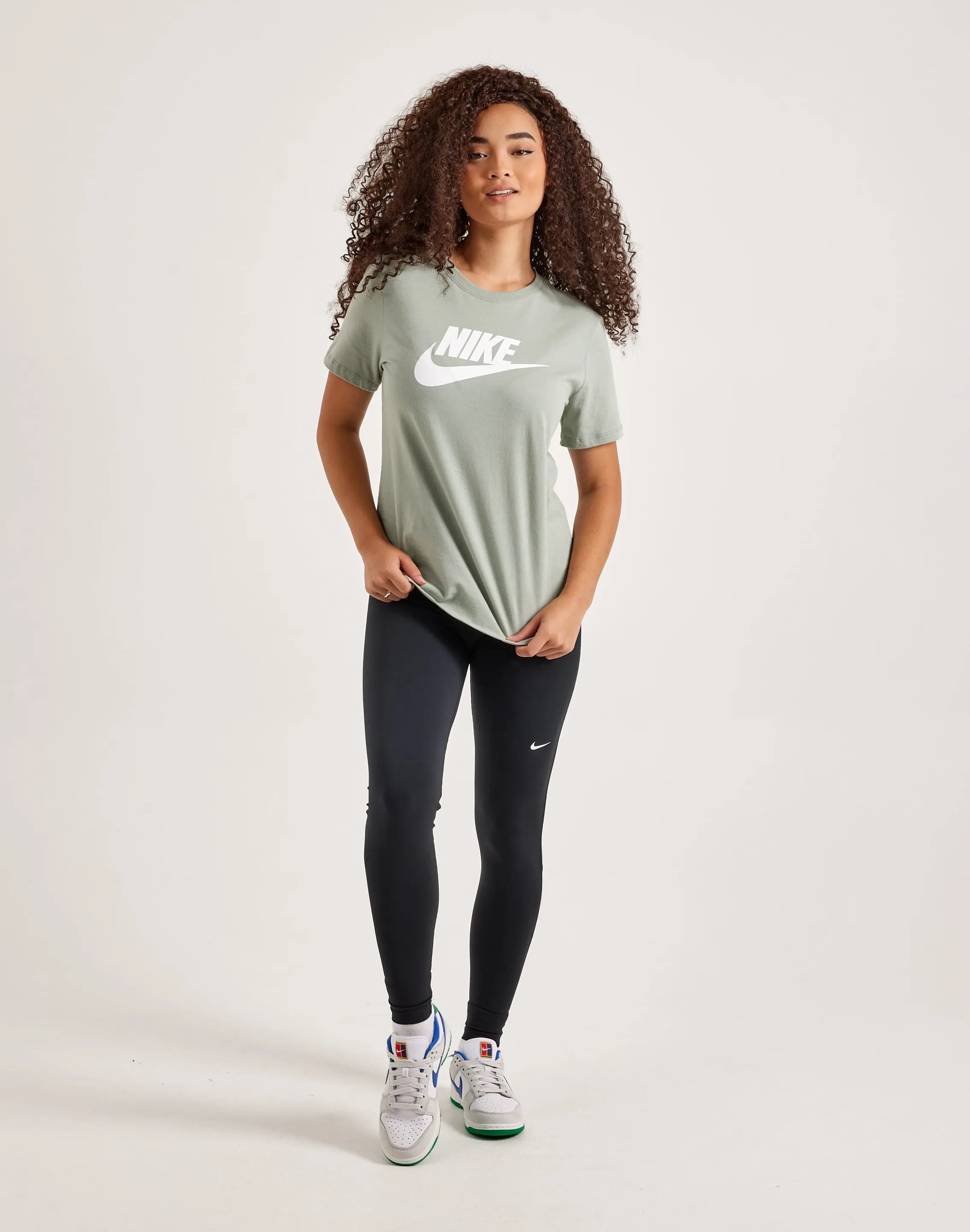 Dream Core Nike Essential Icon Futura Tee