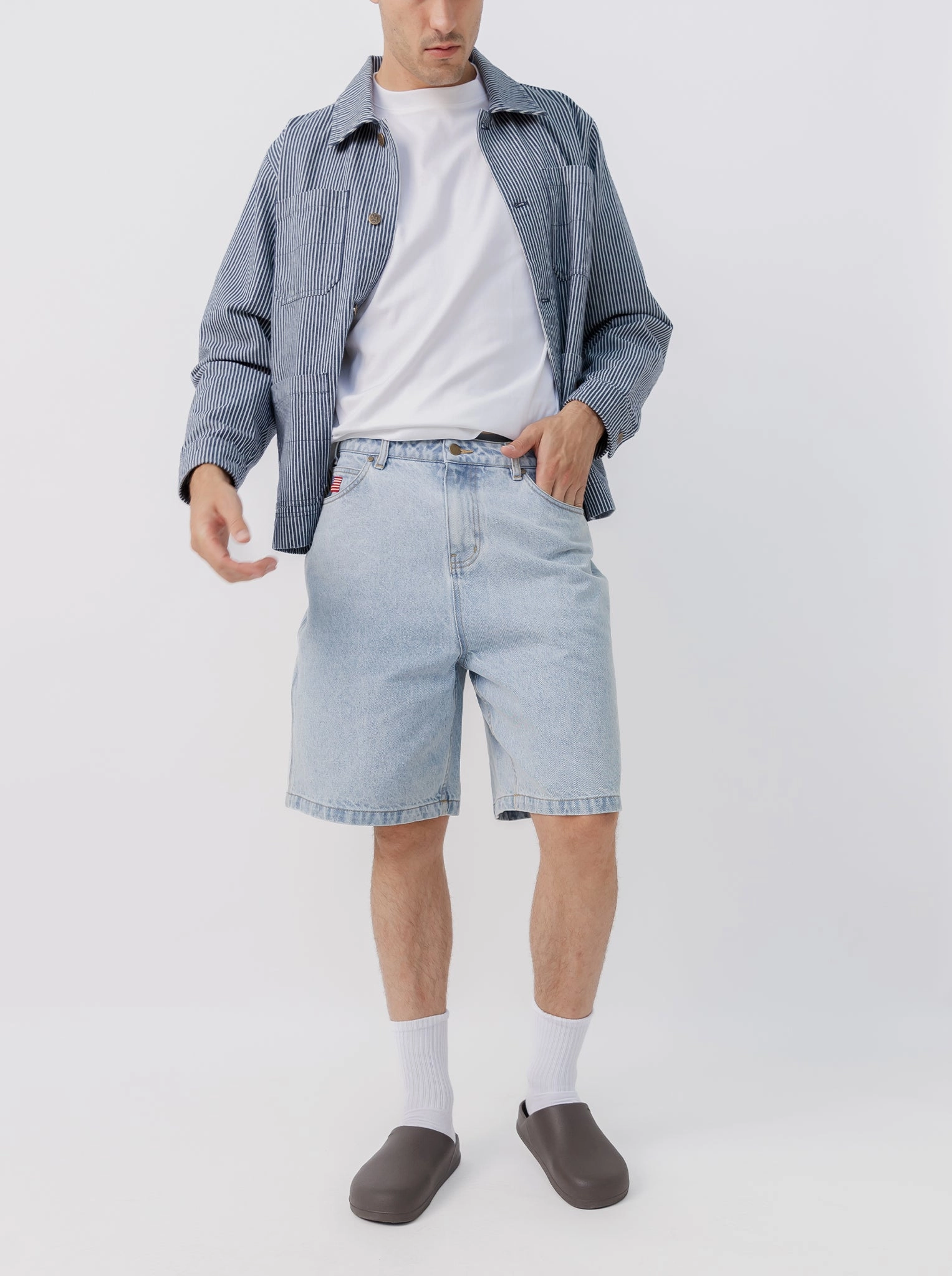Casual Outfit Moisture Wicking Technology Baggy Denim Shorts