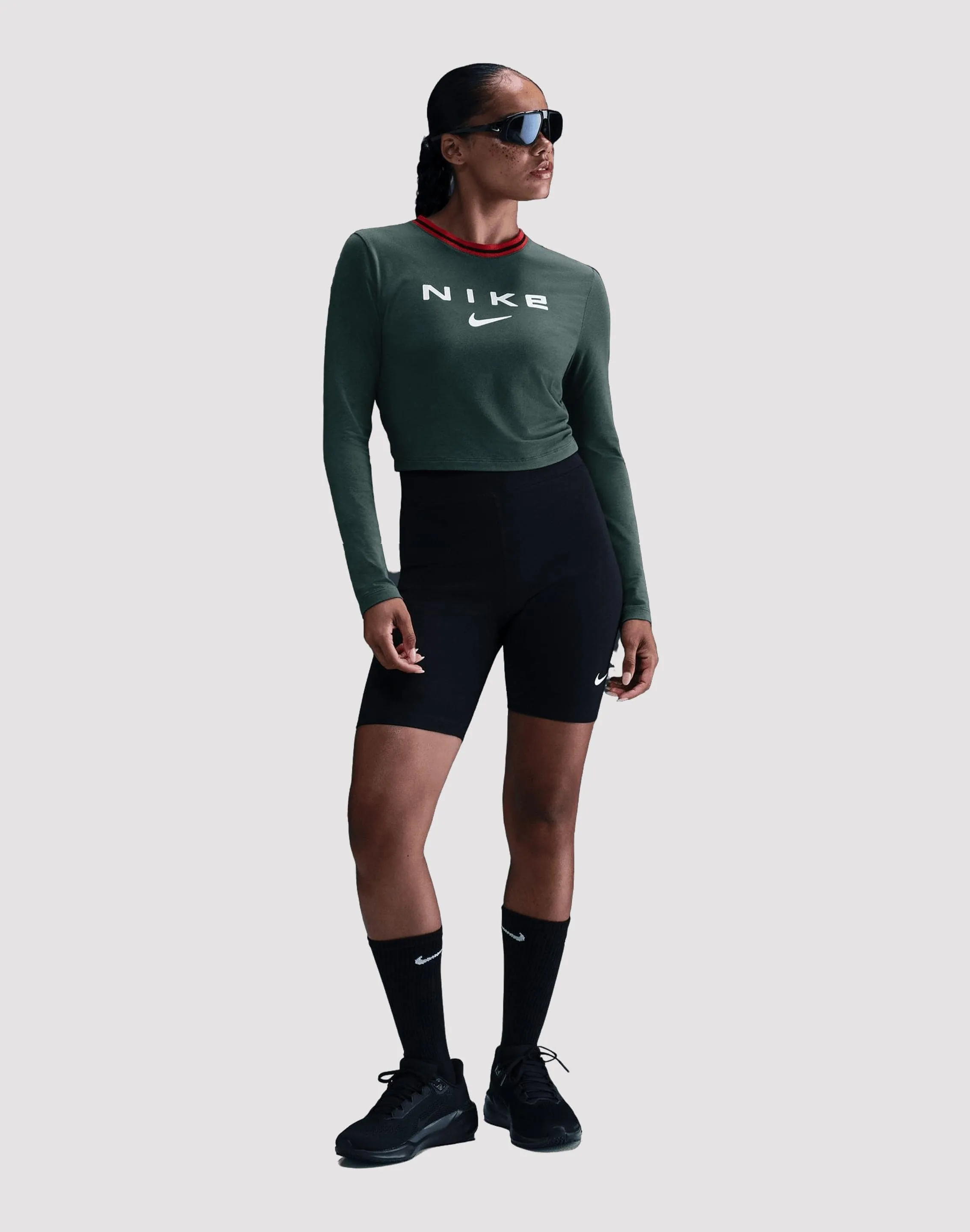 ReinforcedKnees Warm Fit Nike Sportswear Chill Knit Slim Long-Sleeve Cropped Graphic Tee