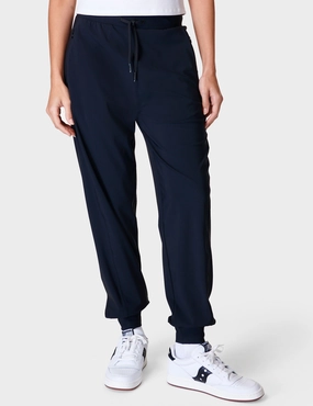 LowProfileSeaming Explorer Jogger - Black