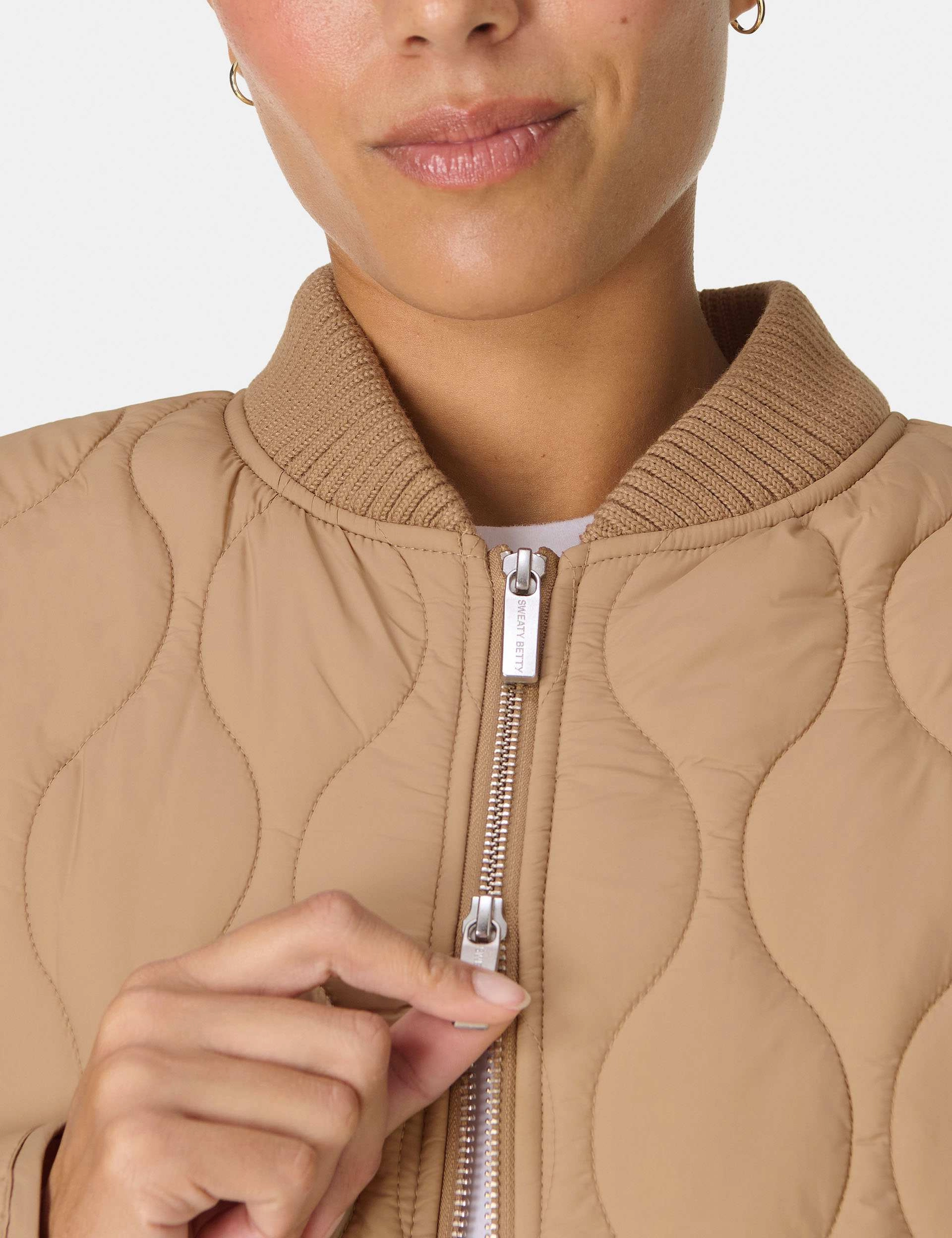 On The Move Jacket - Golden Beige Low Profile Insulation slim cut