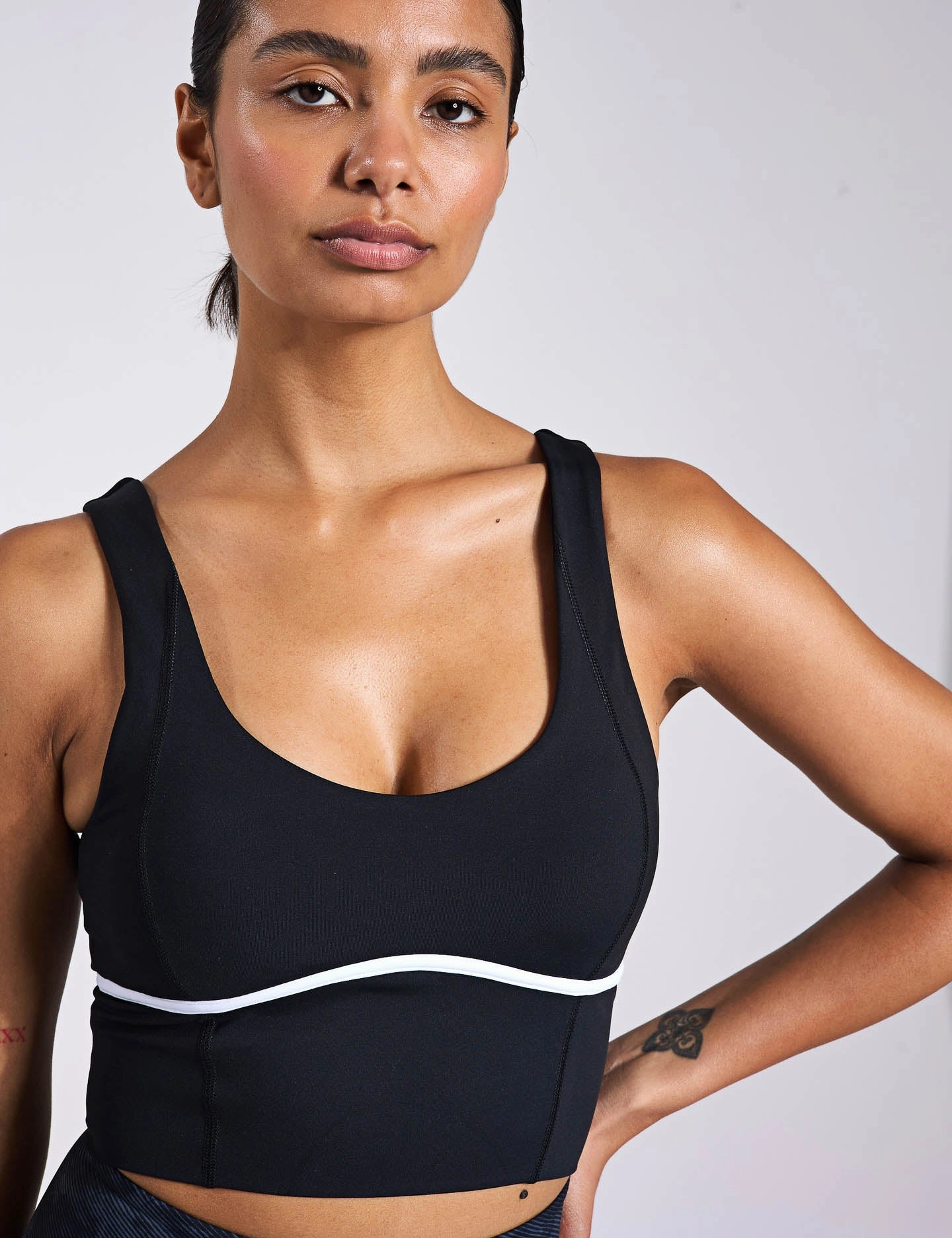 Classic activewear Ava - Tarmac Black/White