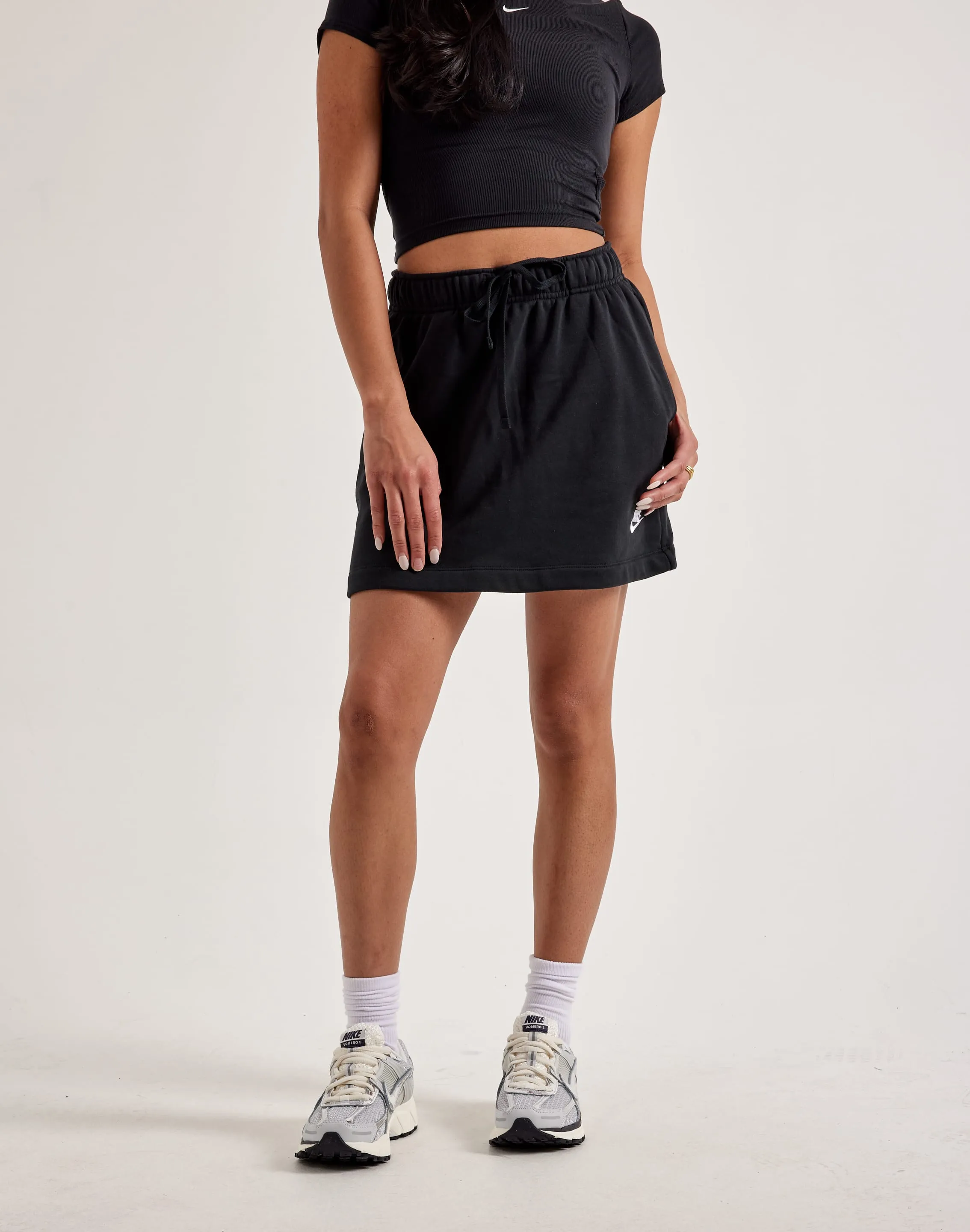 HygroscopicFiber Nike Club Fleece Mid-Rise Skirt