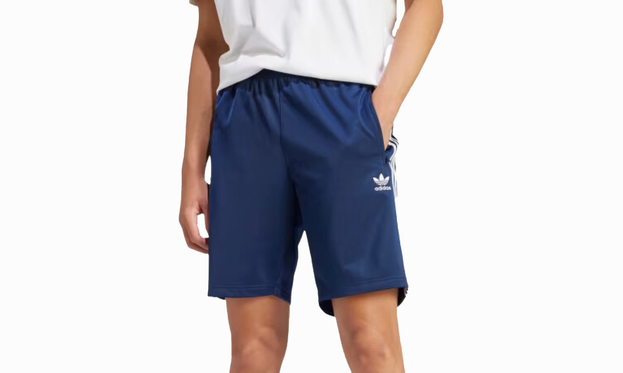 Spark Glow NonRestrictive Cut Fbird Short Mens Style : Im9422 "NINDIG/WHITE"