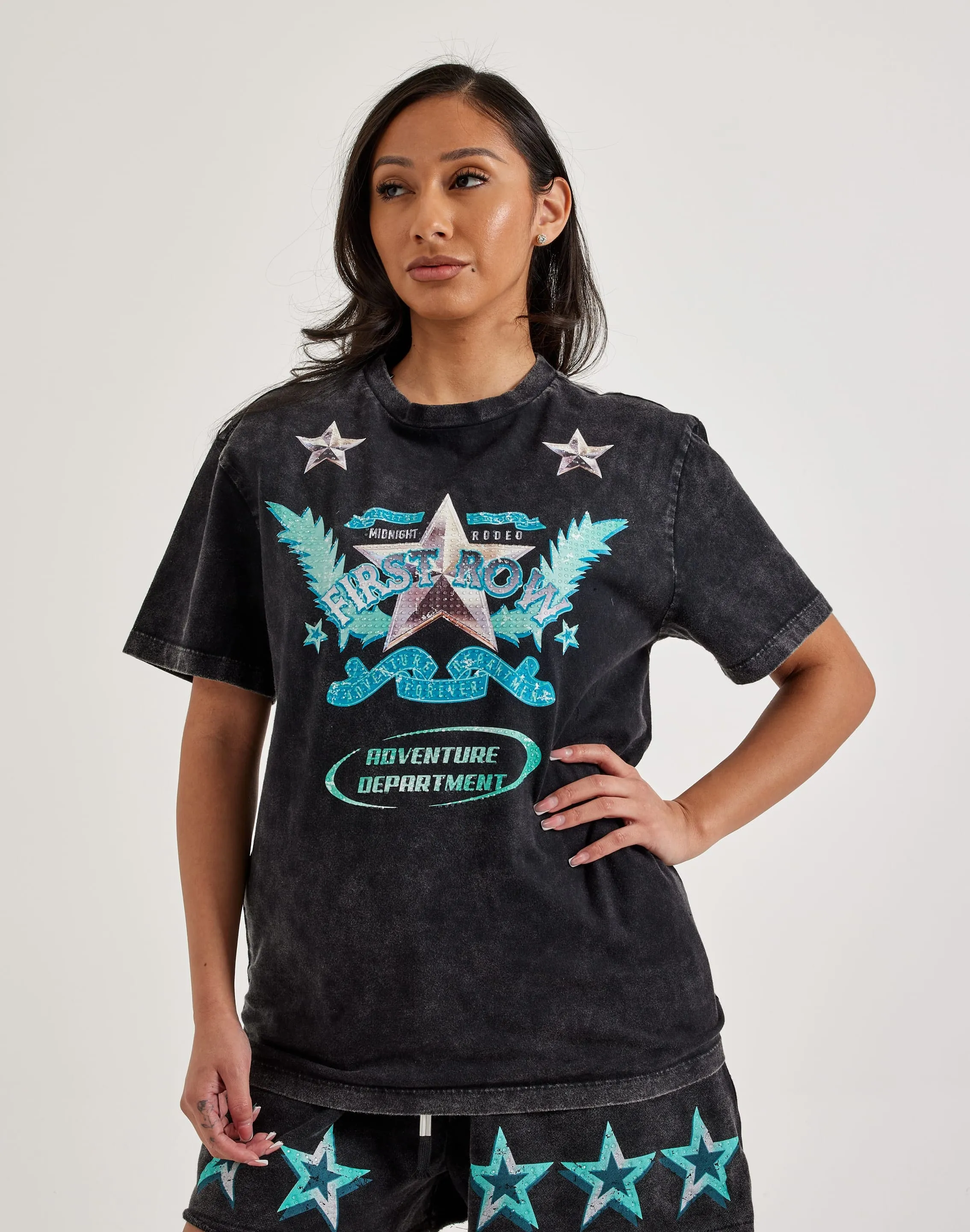First Row Washed Graphic Tee Breathable knit warm fleece