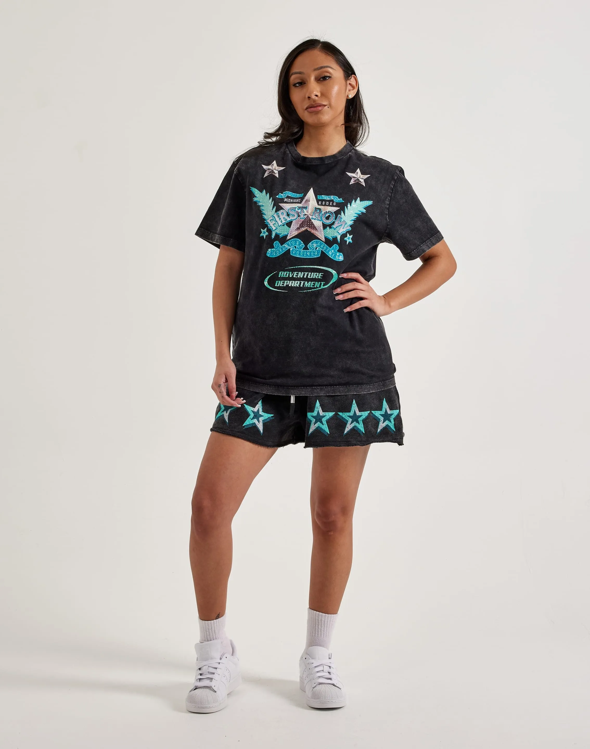 CrossBackStructure First Row Washed Graphic Tee