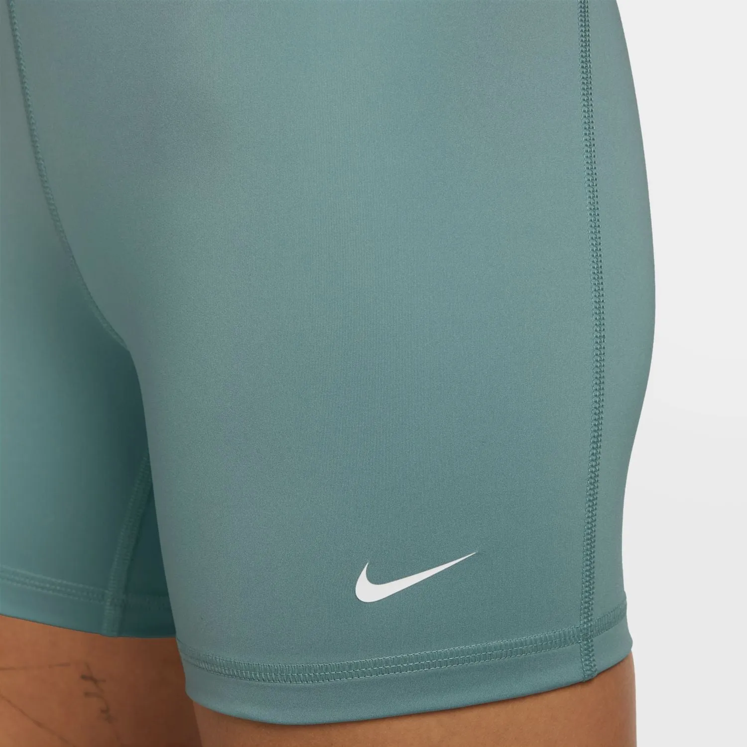 Dance Flow ZeroChafeSeams Nike Pro 5" Bike Short - Womens
