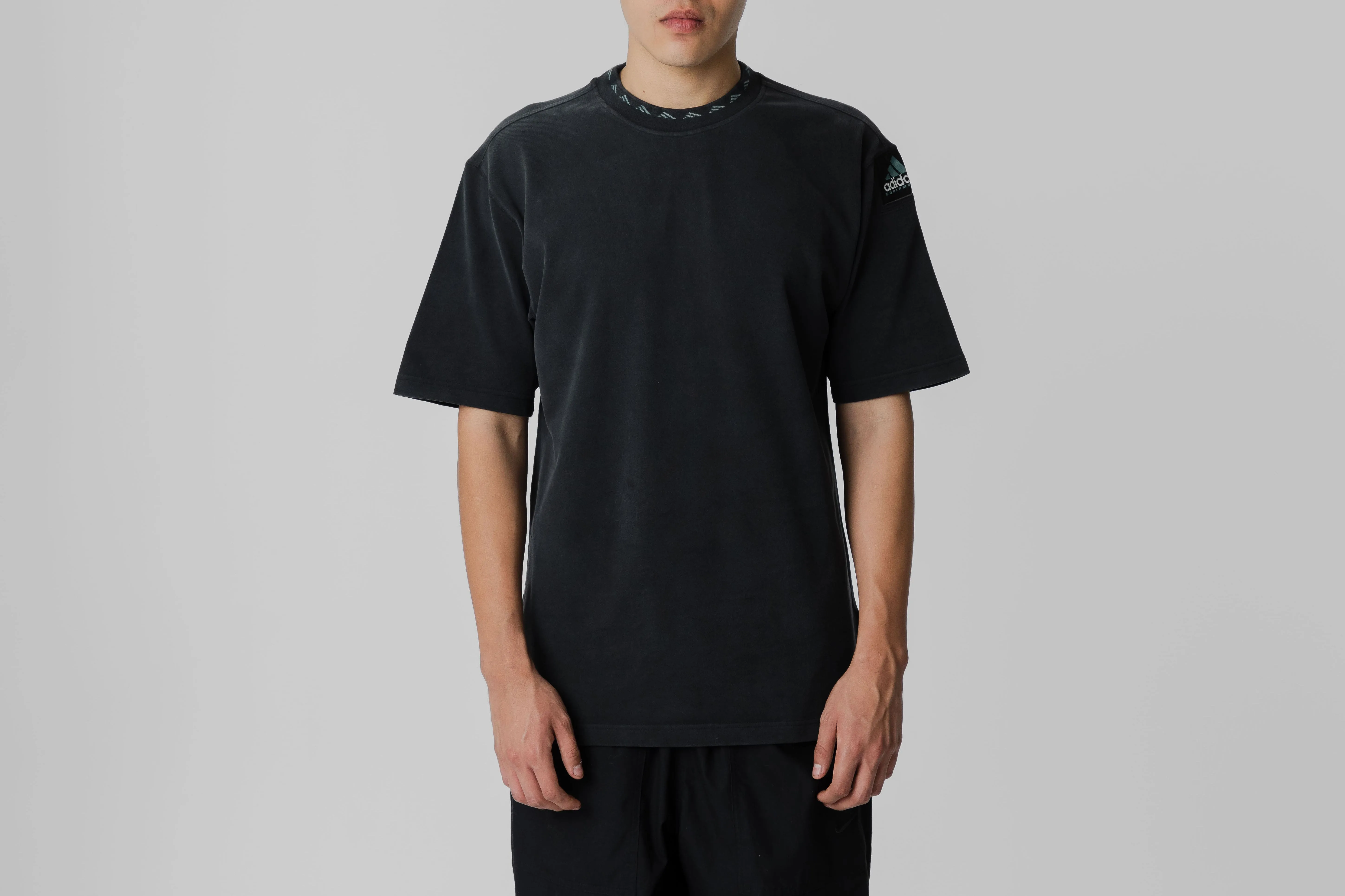 adidas EQT SS Tee 'Black' TaglessDesign TaglessLabel