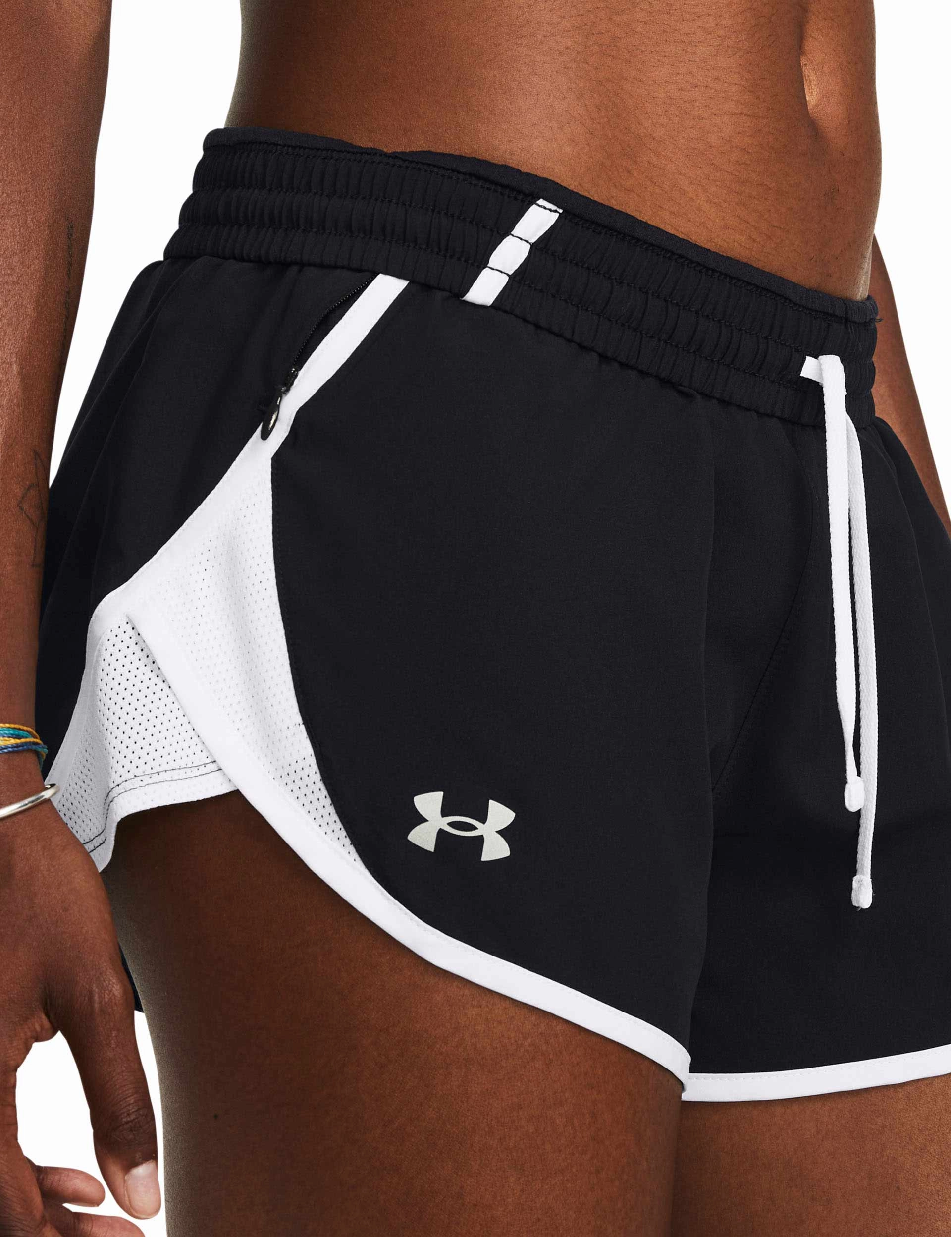Fly-By 3" Shorts - Black/White muted colors