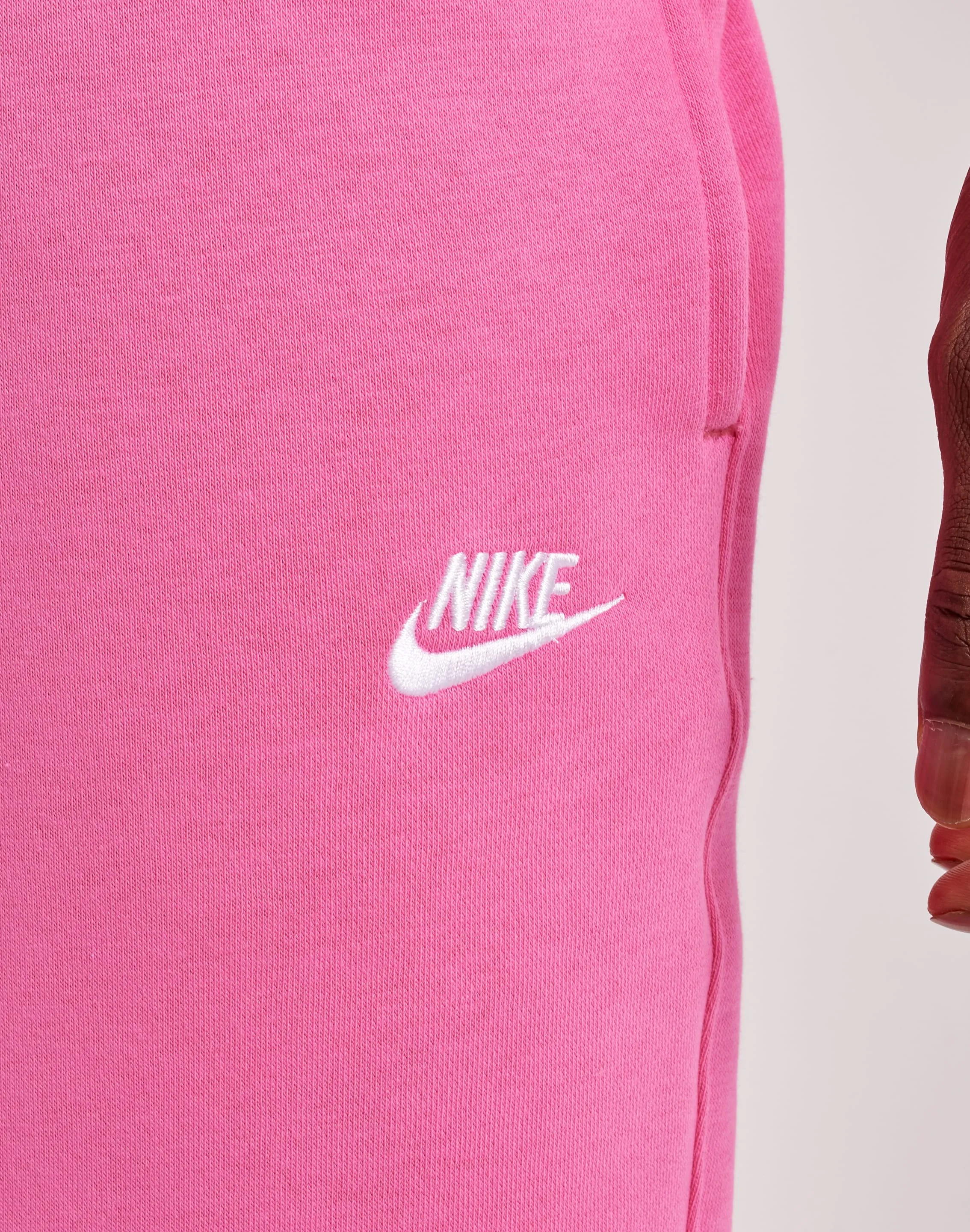 Winter Fit FlexibleMaterial Nike Club Fleece Joggers