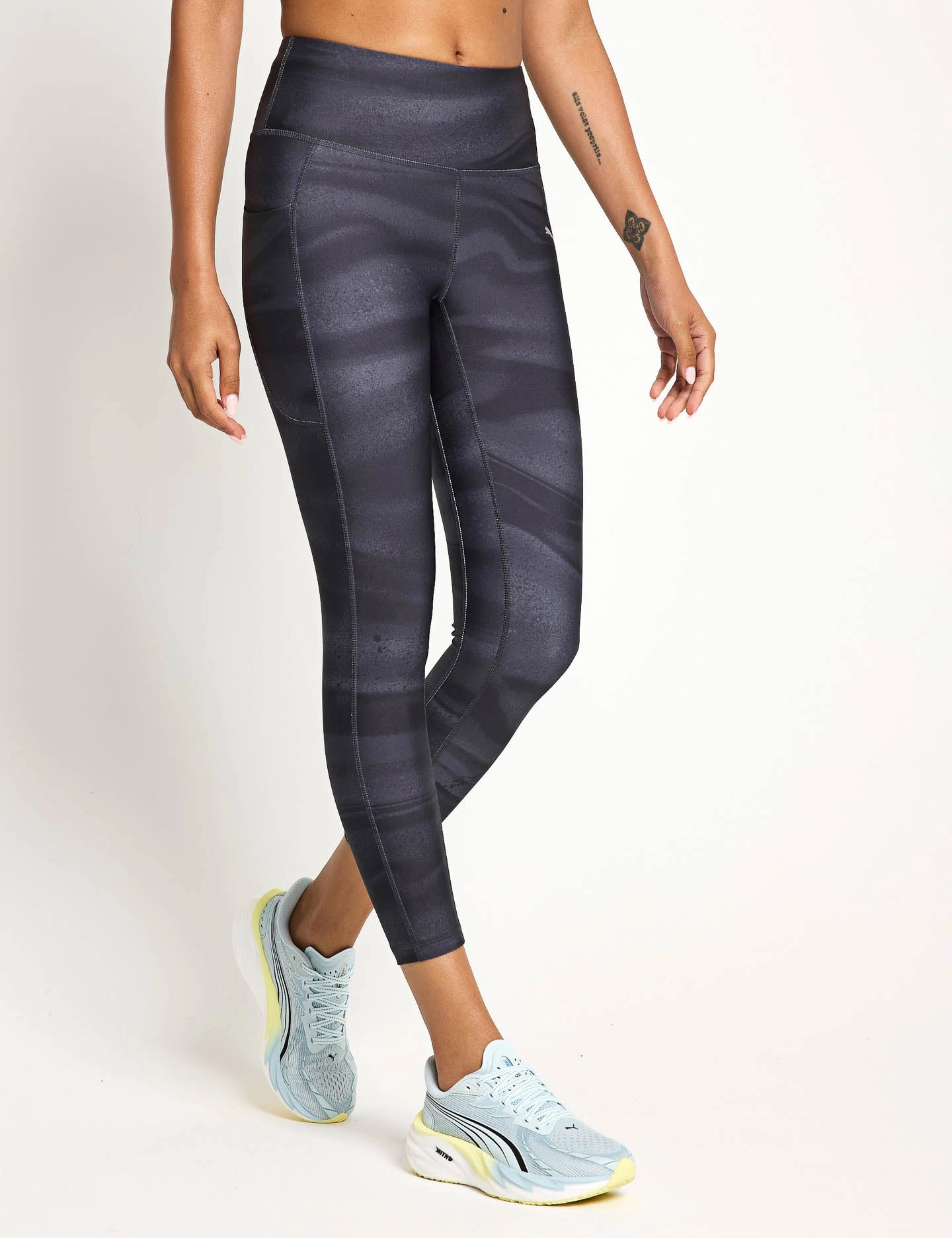 Run Velocity Print Tights - Black Travel Outfit Beginner Level