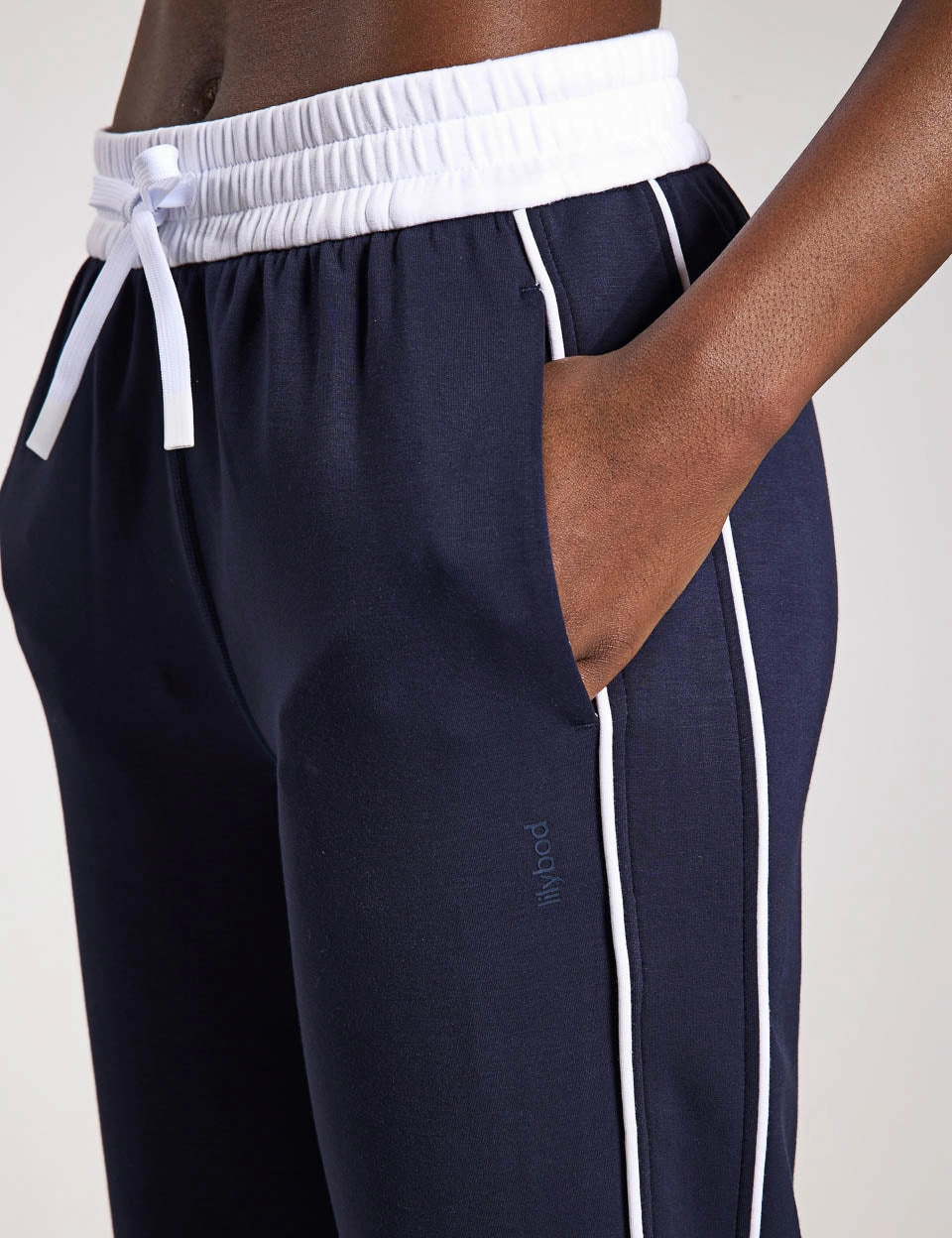 Kirsten Wide Leg Pant - Navy Blue/White Piping SeamlessLegOpenings