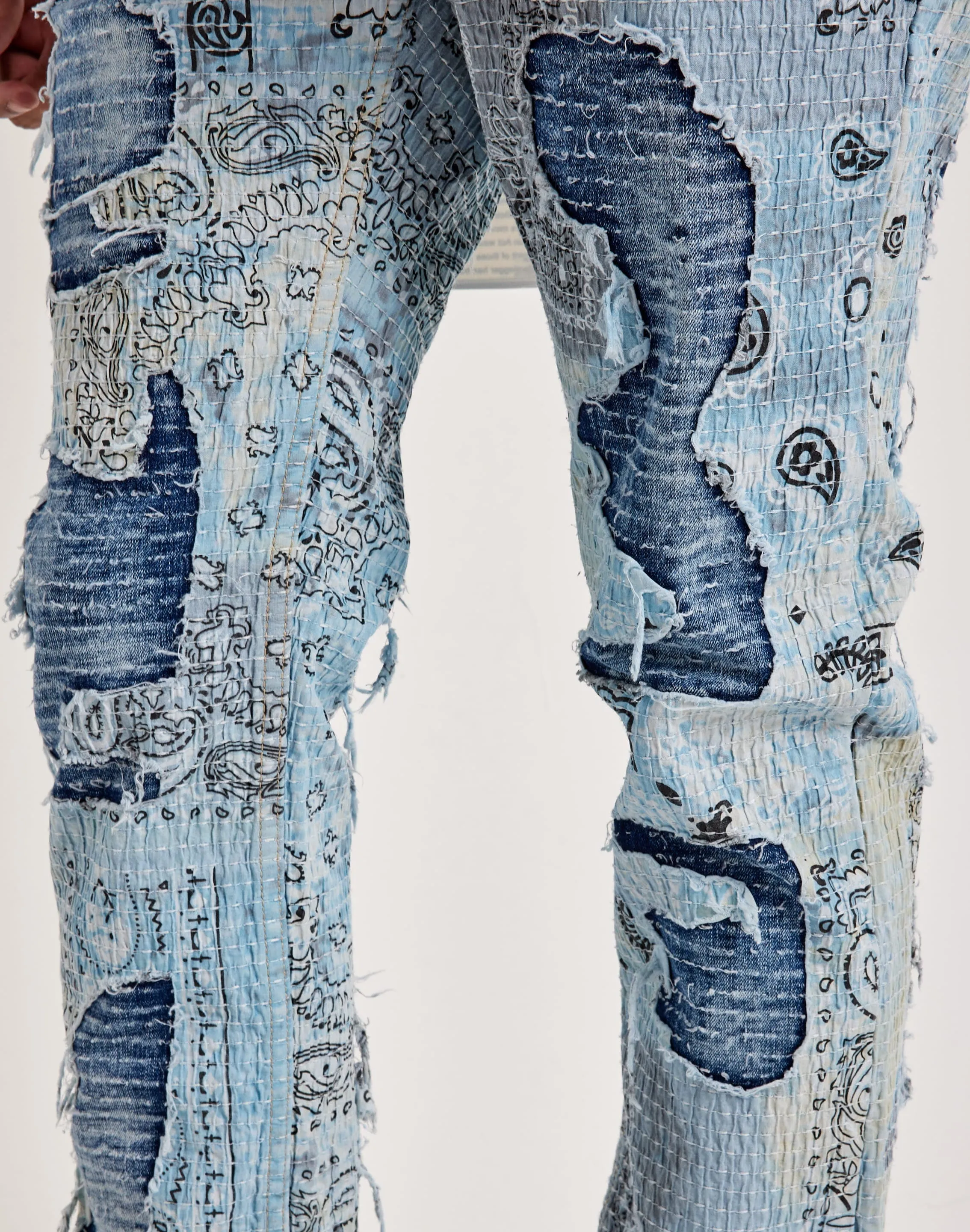 Silver Glow Craft Edge Smuggler's Moon Paisley-Print Denim Jeans