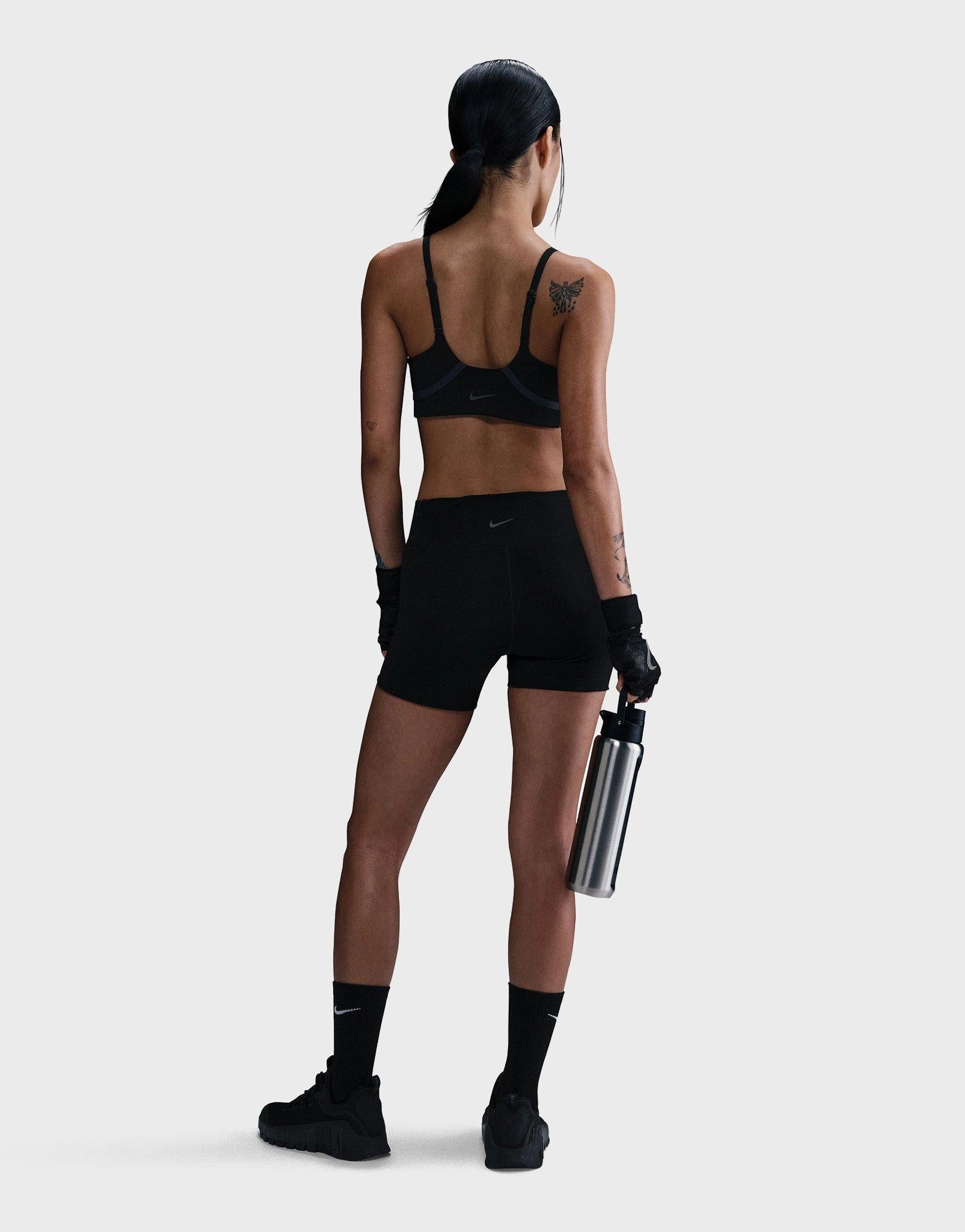 Sports Bra Drawstring closure seams