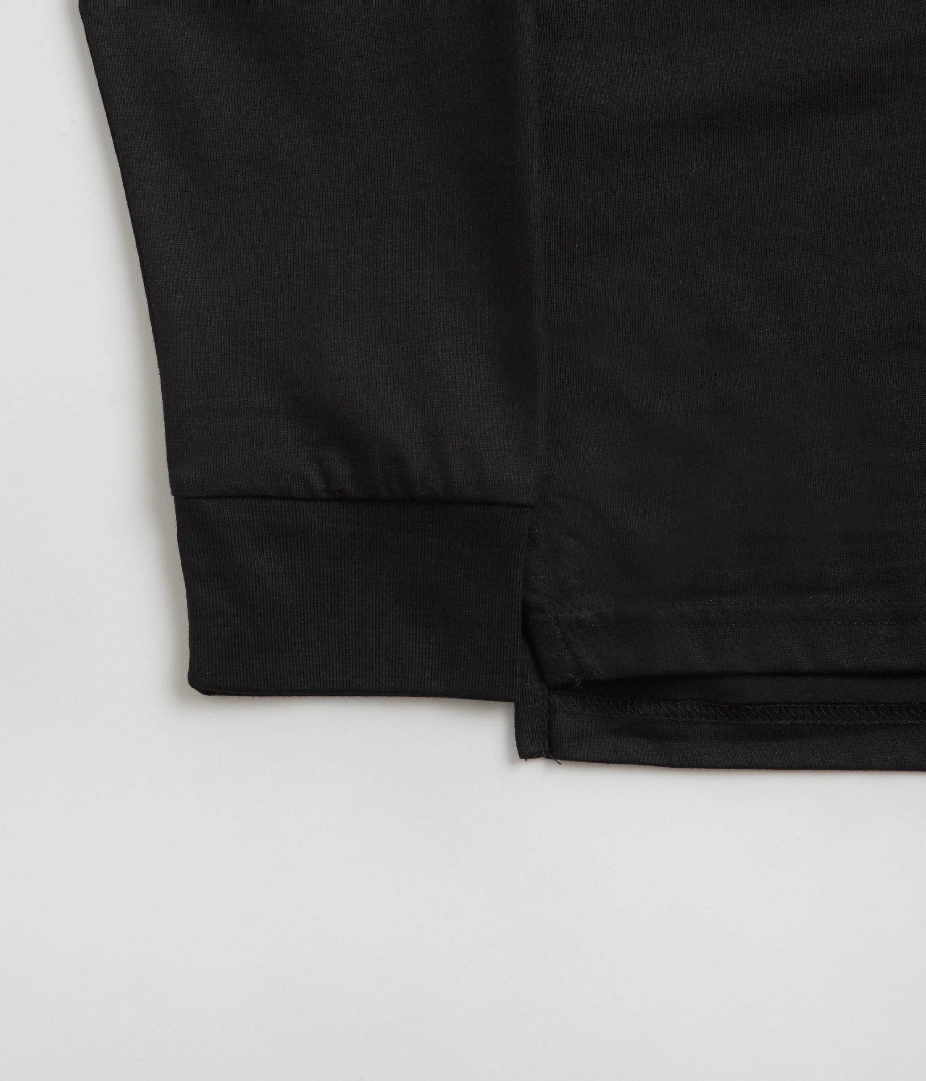 Garden Raiders Long Sleeve T-Shirt - Black Presentation Beach house