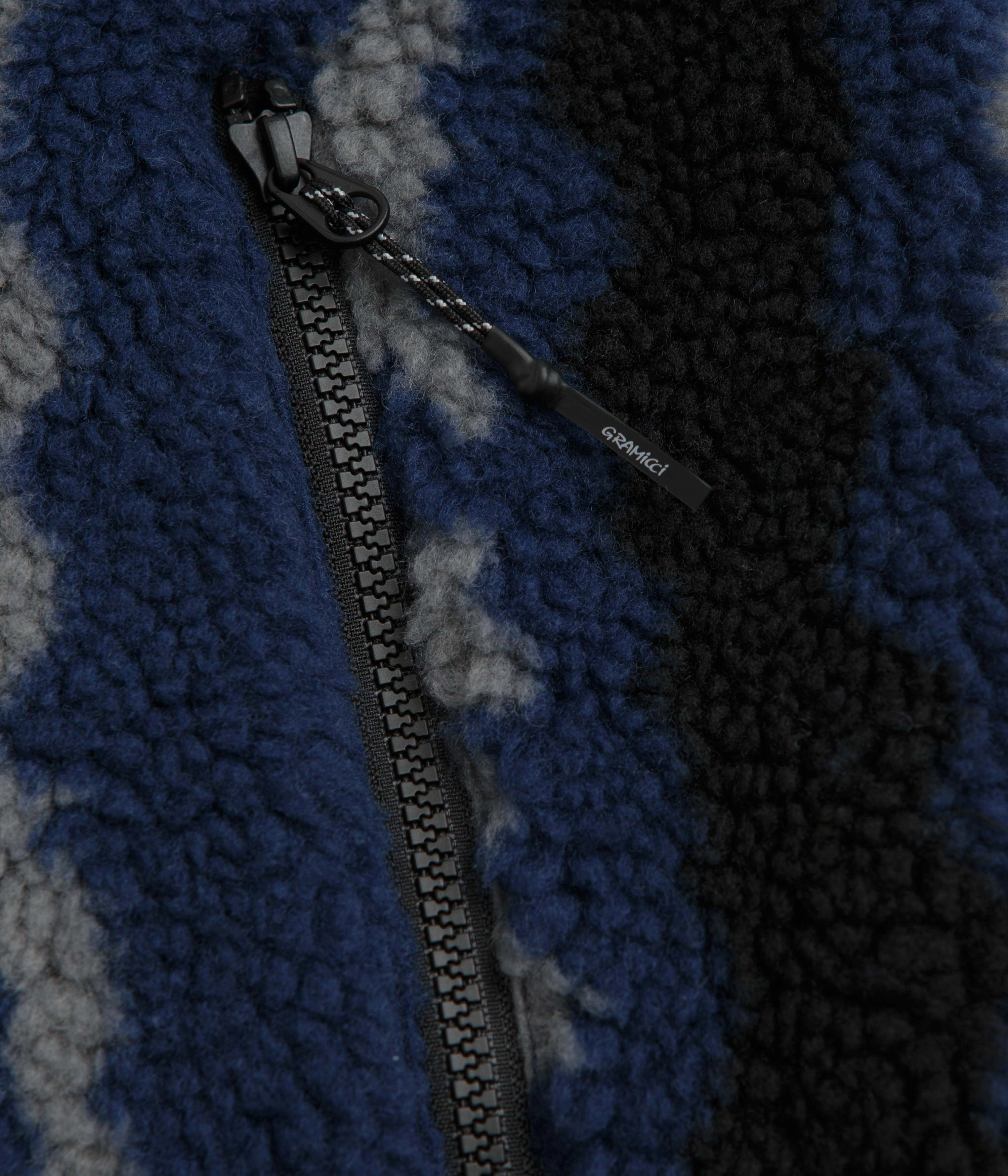 Gramicci Sherpa Vest - Navy Ripple thrift - store find