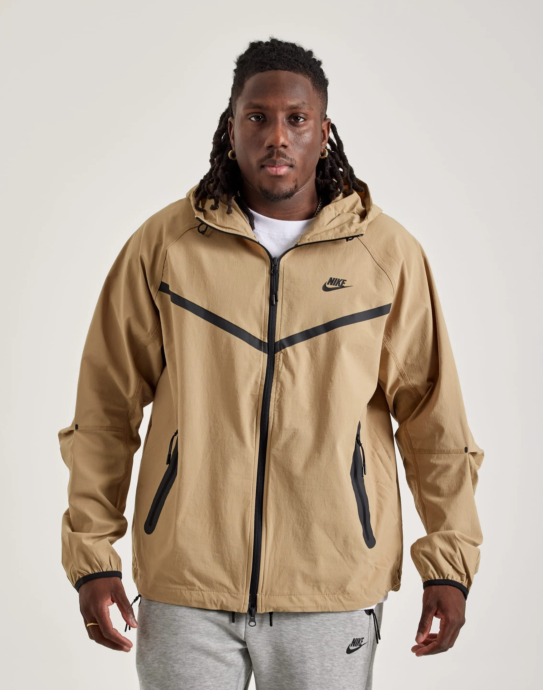 Meeting Ready Tropical Glow Nike Tech Woven Jacket