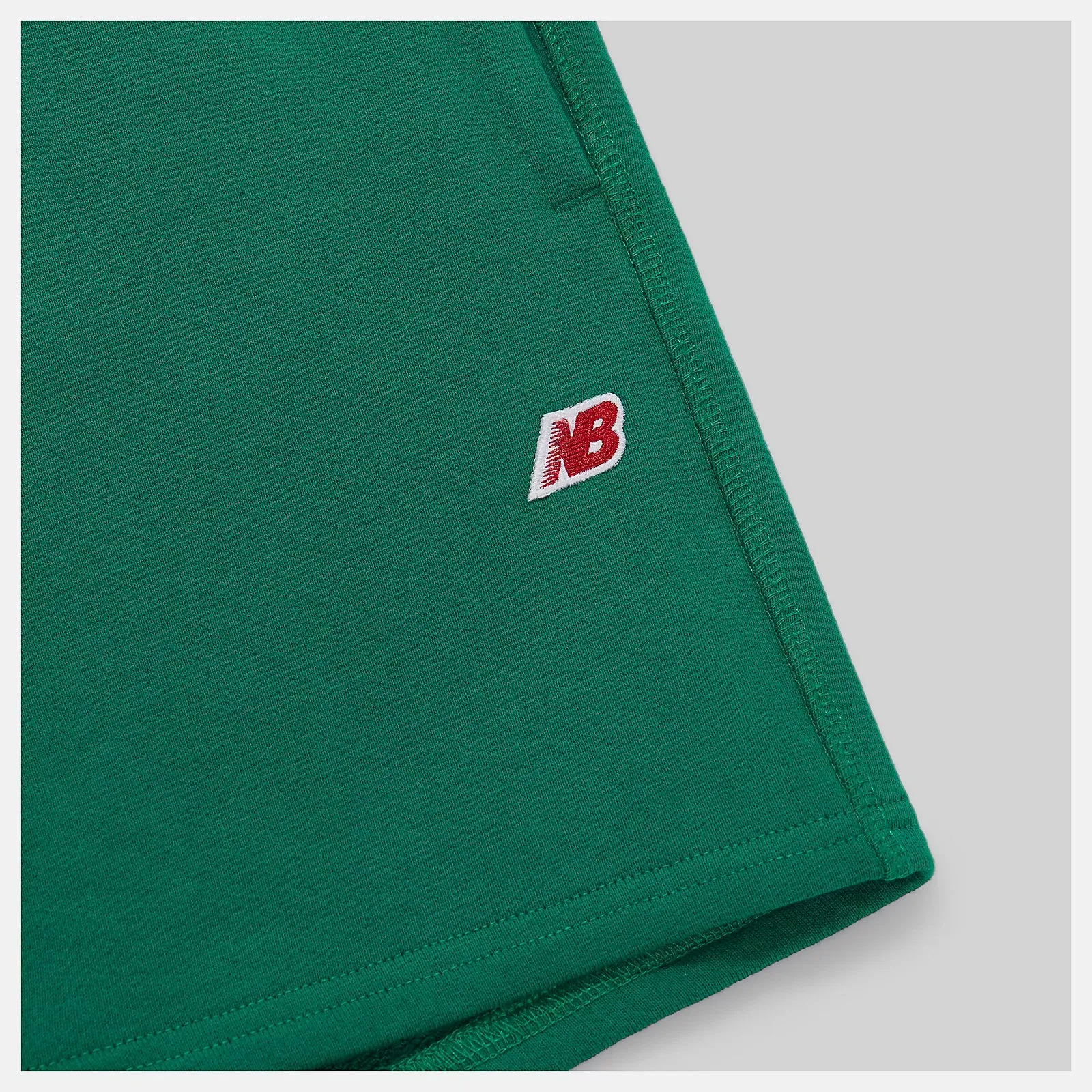 NB MADE SHORT - GREEN Aura Core FlexibleFit