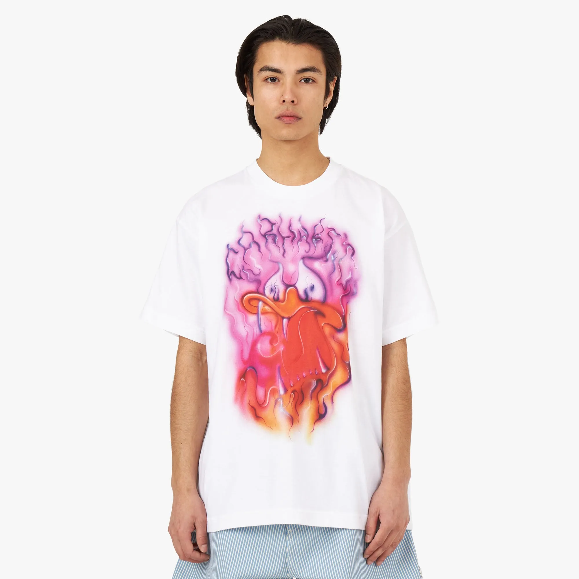 Carhartt WIP Babybrush Duck T-shirt / White pants silhouette Spa day