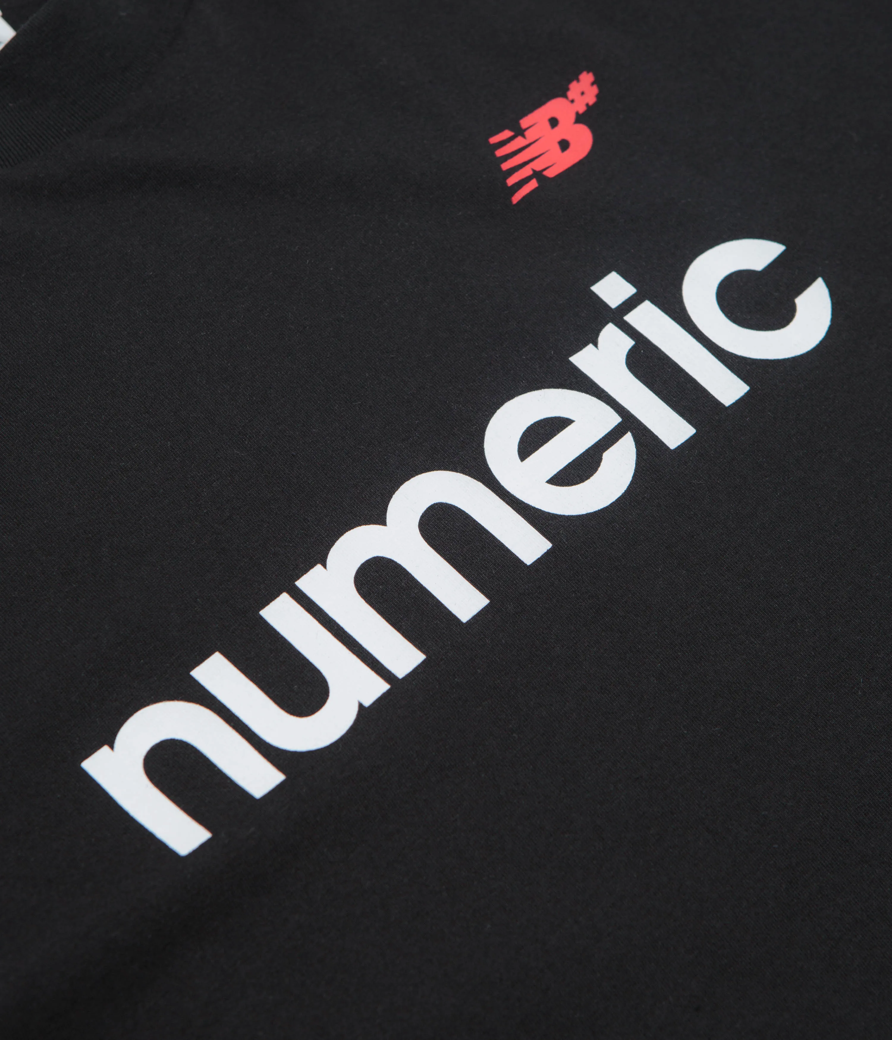 cultural venue event New Balance Numeric Linear Logo T-Shirt - Black