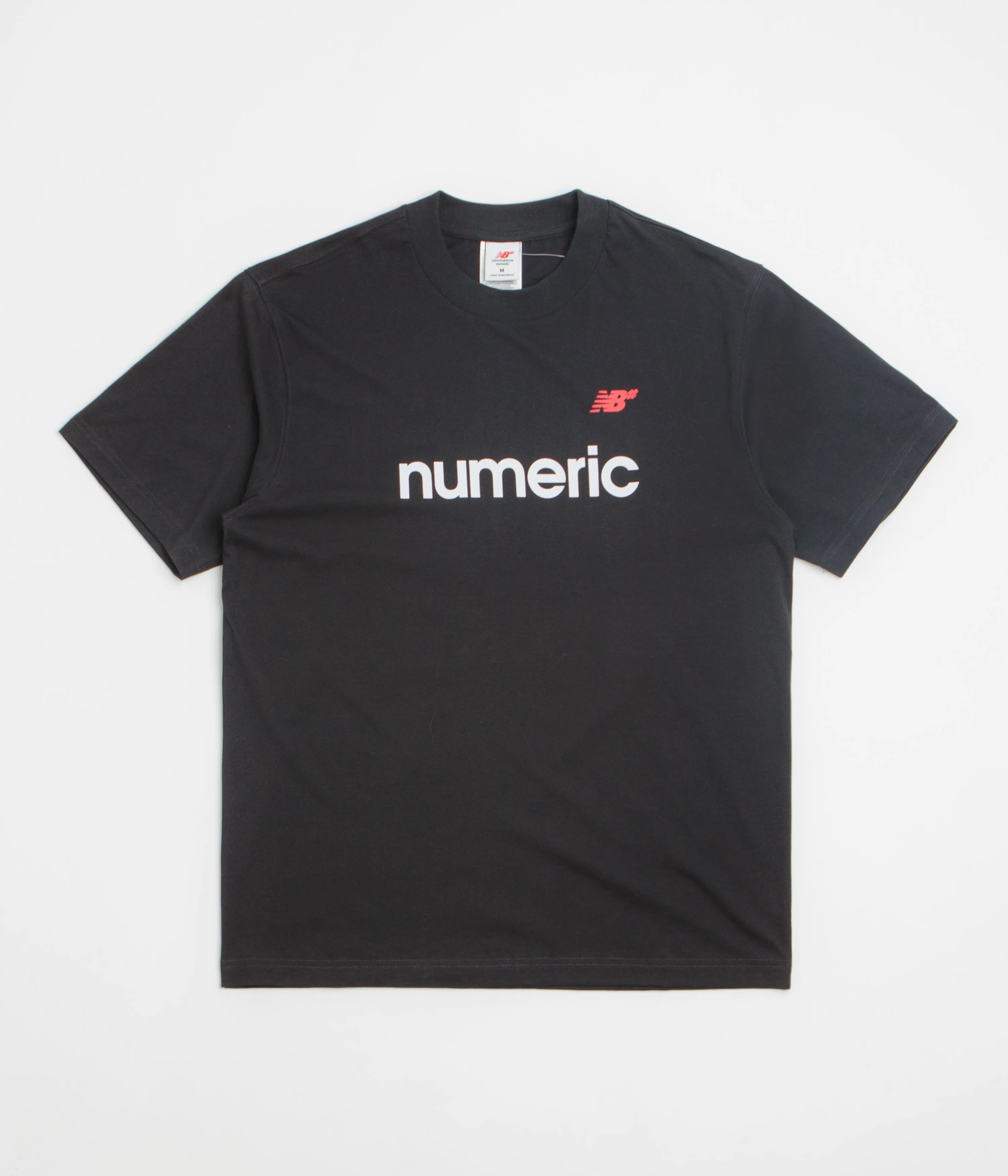 Below knee New Balance Numeric Linear Logo T-Shirt - Black