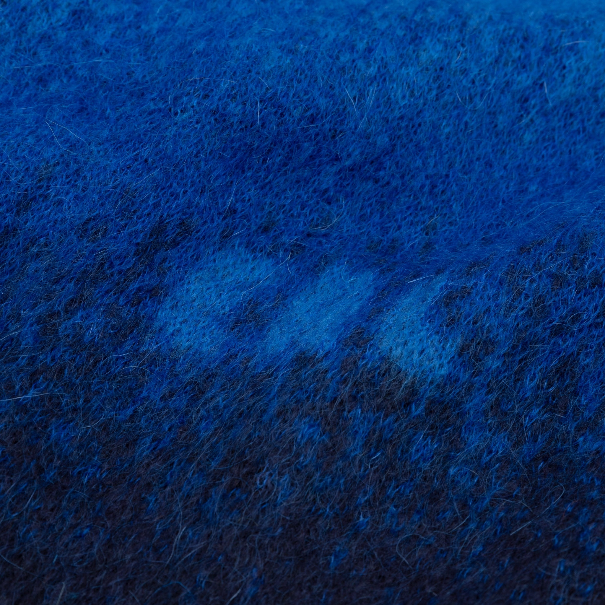 GRADIENT SWEATER