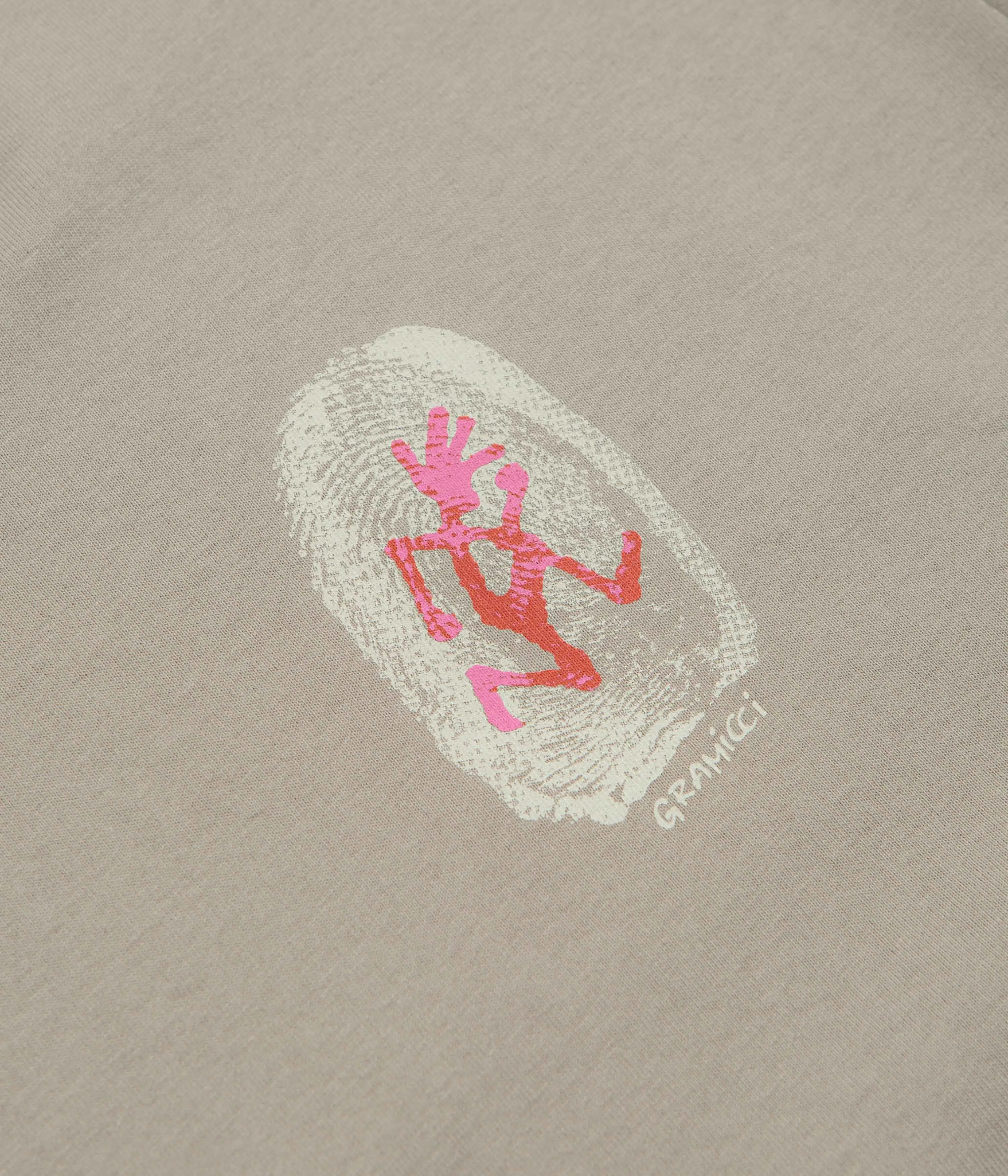Regular Fit hostel venue Gramicci Thumbprint T-Shirt - Khaki