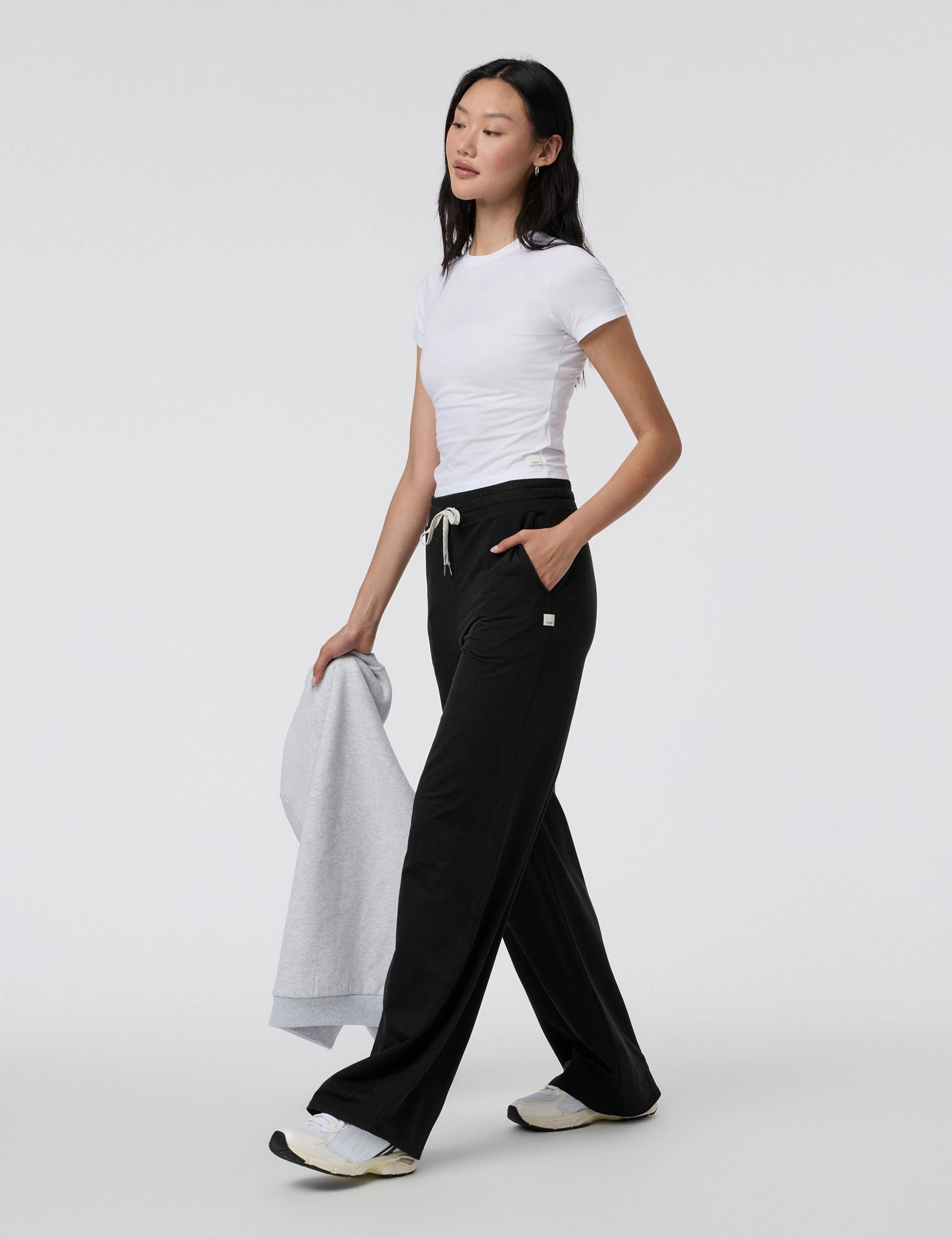 Multi Pocket Configuration Halo Essential Wideleg - Black Heather