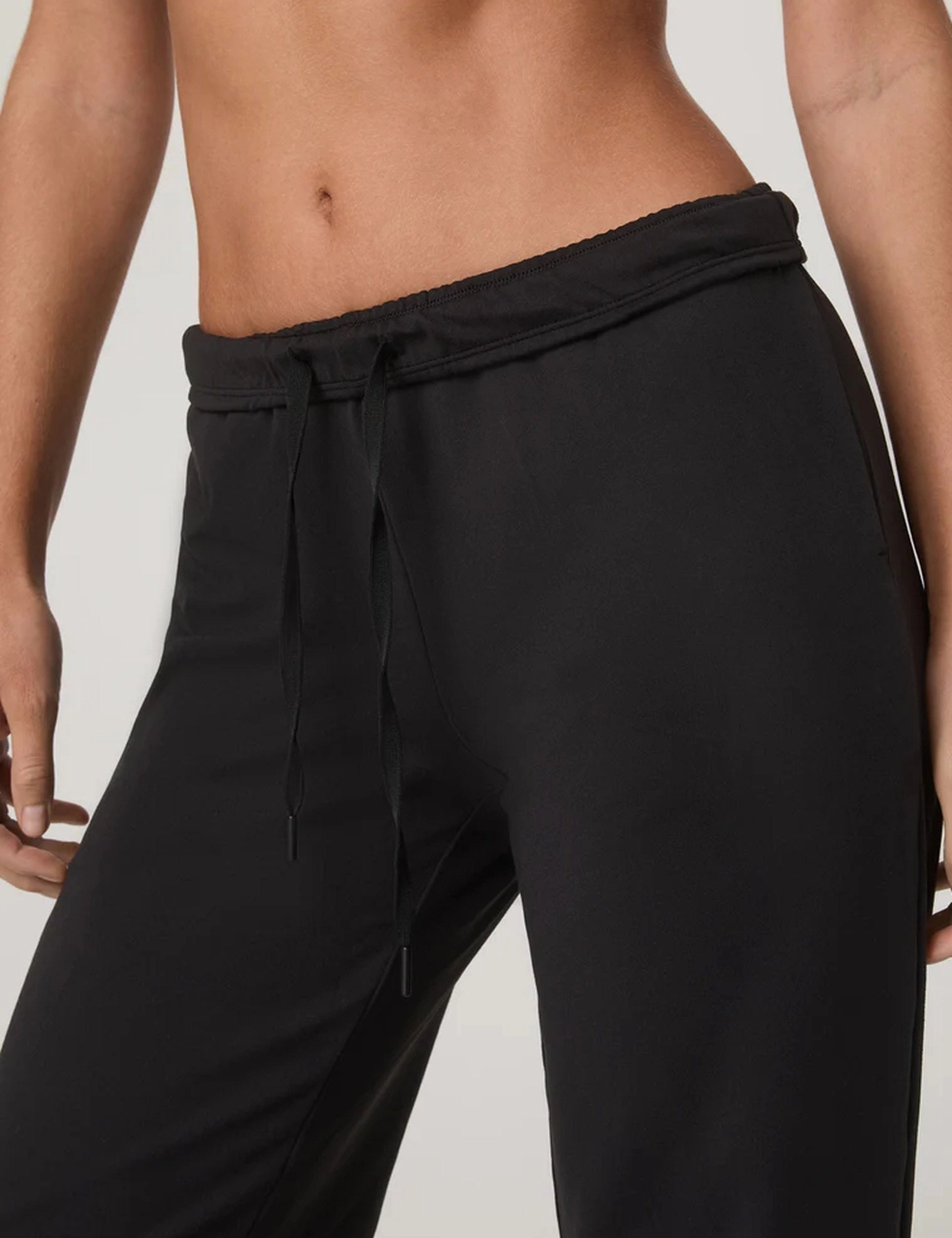 Halo Modern Straight Leg Pant - Solid Black ElasticFreeCuffs