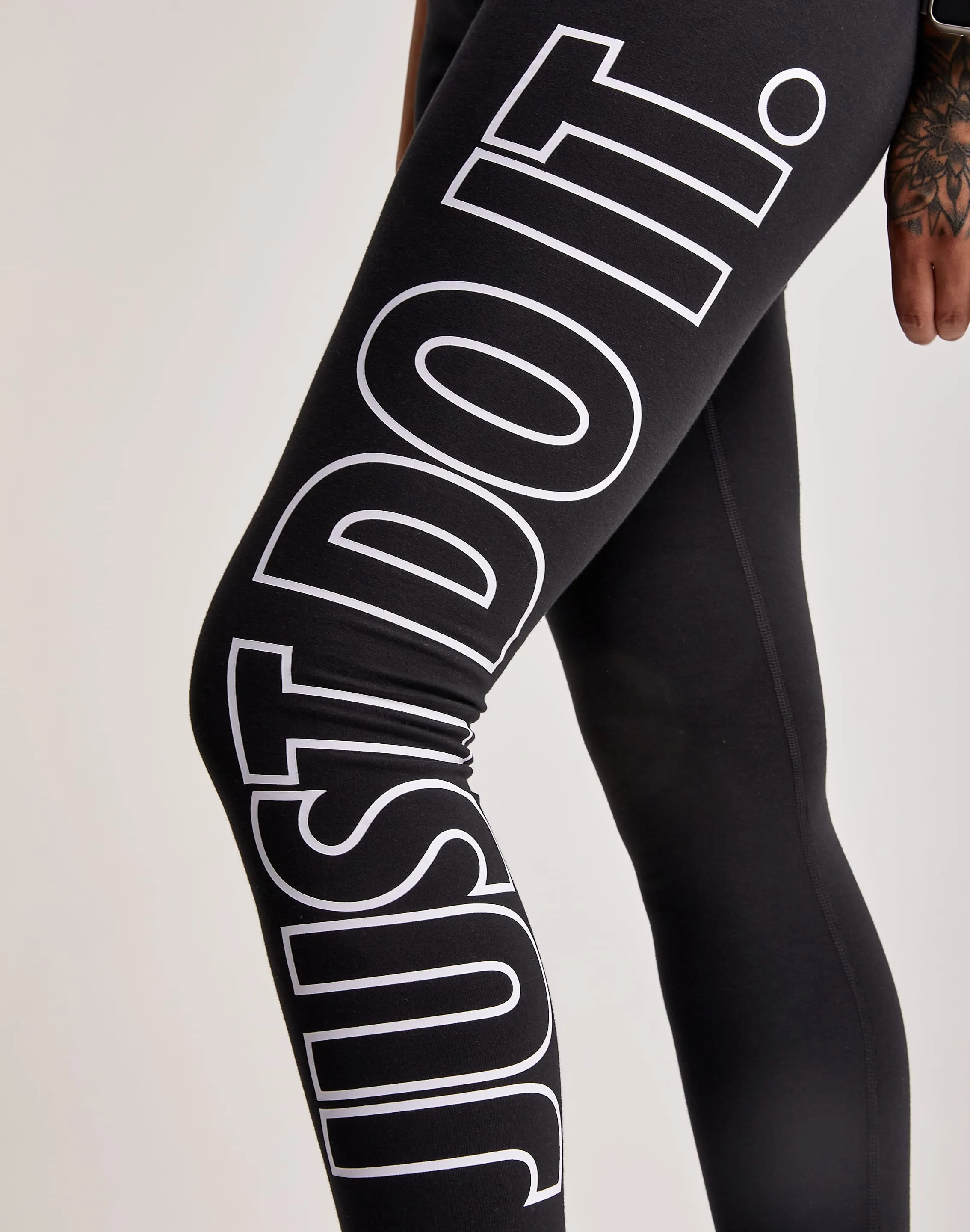 Nike Classics High-Waisted Leggings AntiPillingCloth