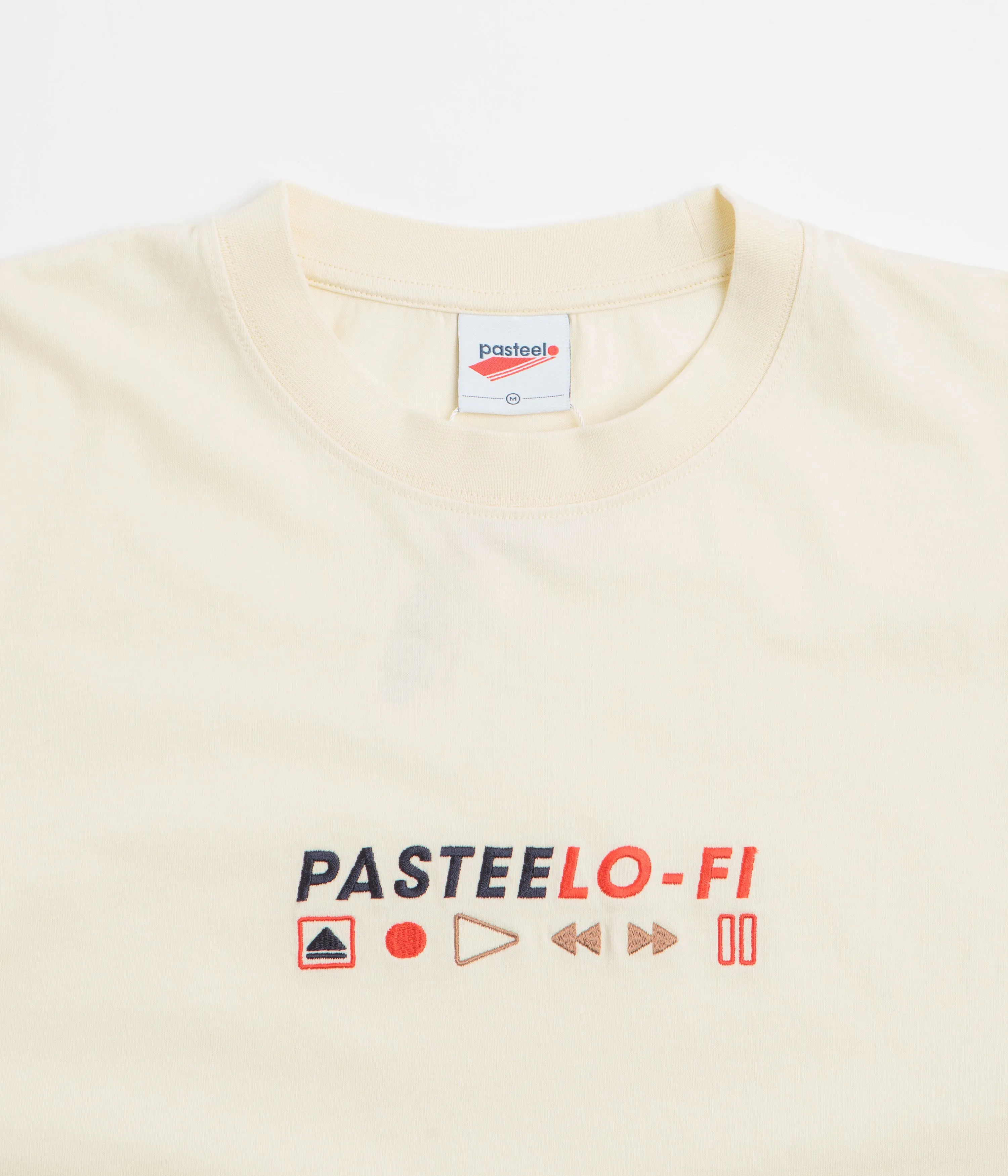 Pasteelo Lo-Fi T-Shirt - Cream loafers Cold Climate