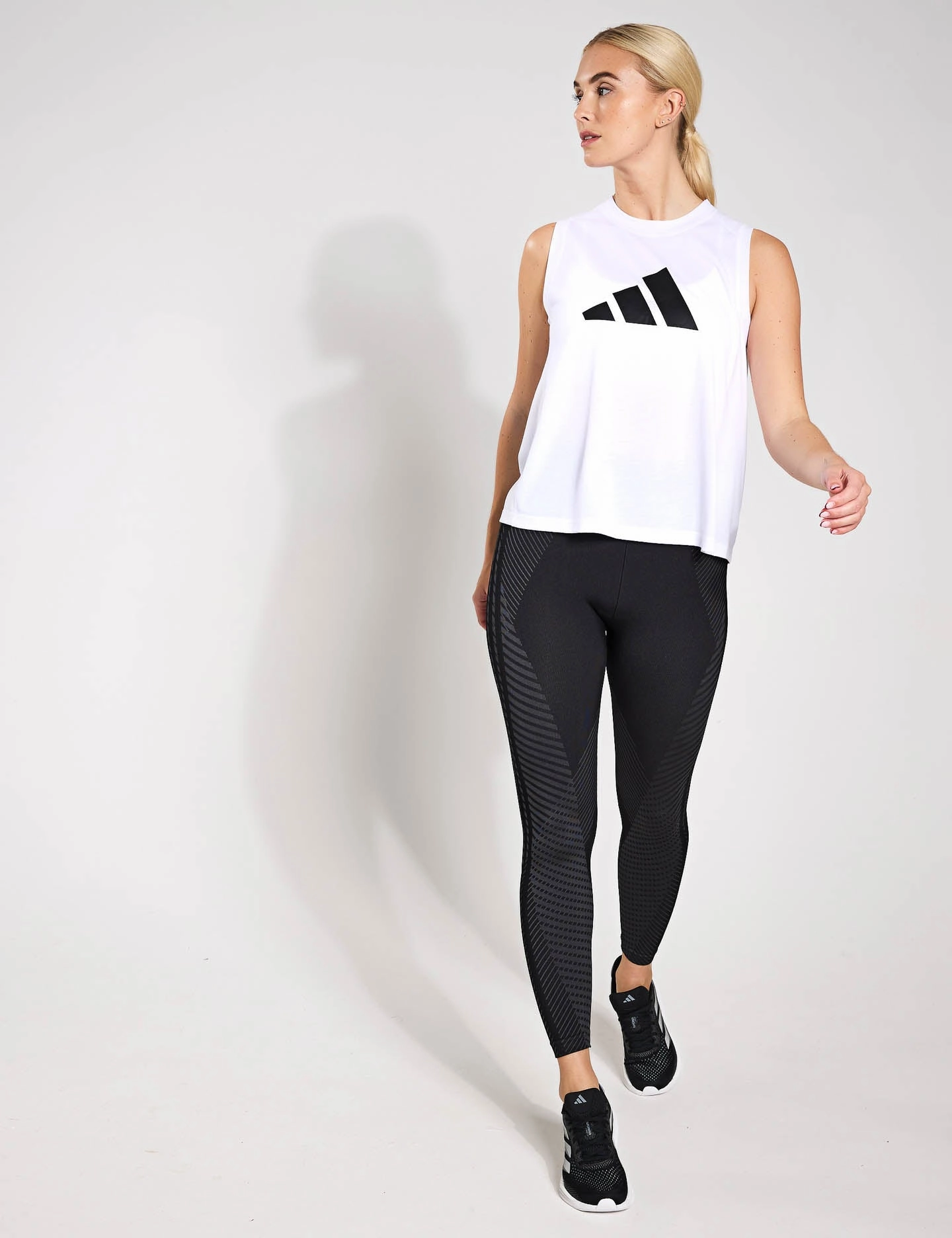 Roll Resistant Collar Train Essentials Big Performance Logo Training Tank Top - White/Black